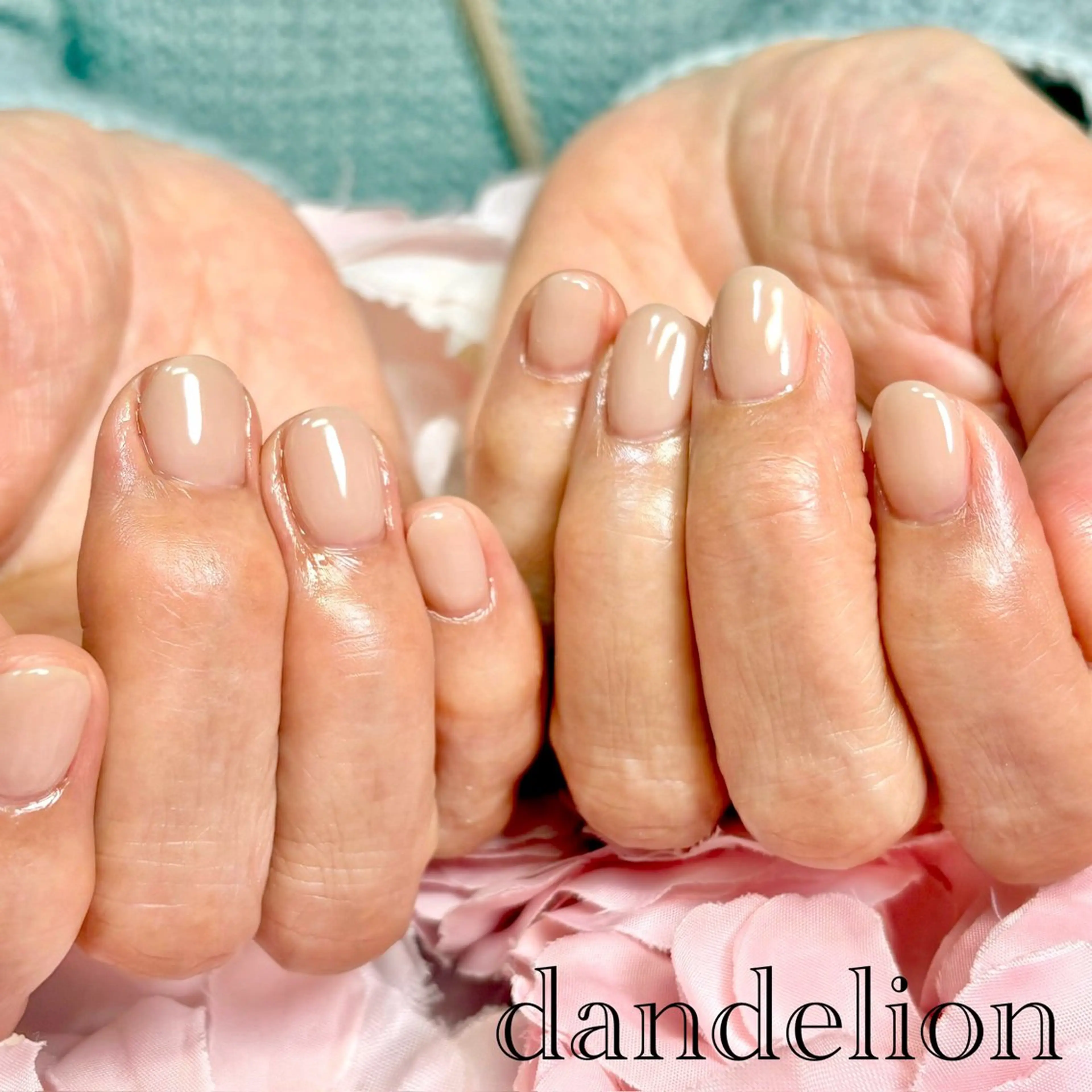 ネイル ハンドネイル ハンドケア dandelion ダンデライオンのネイルデザイン