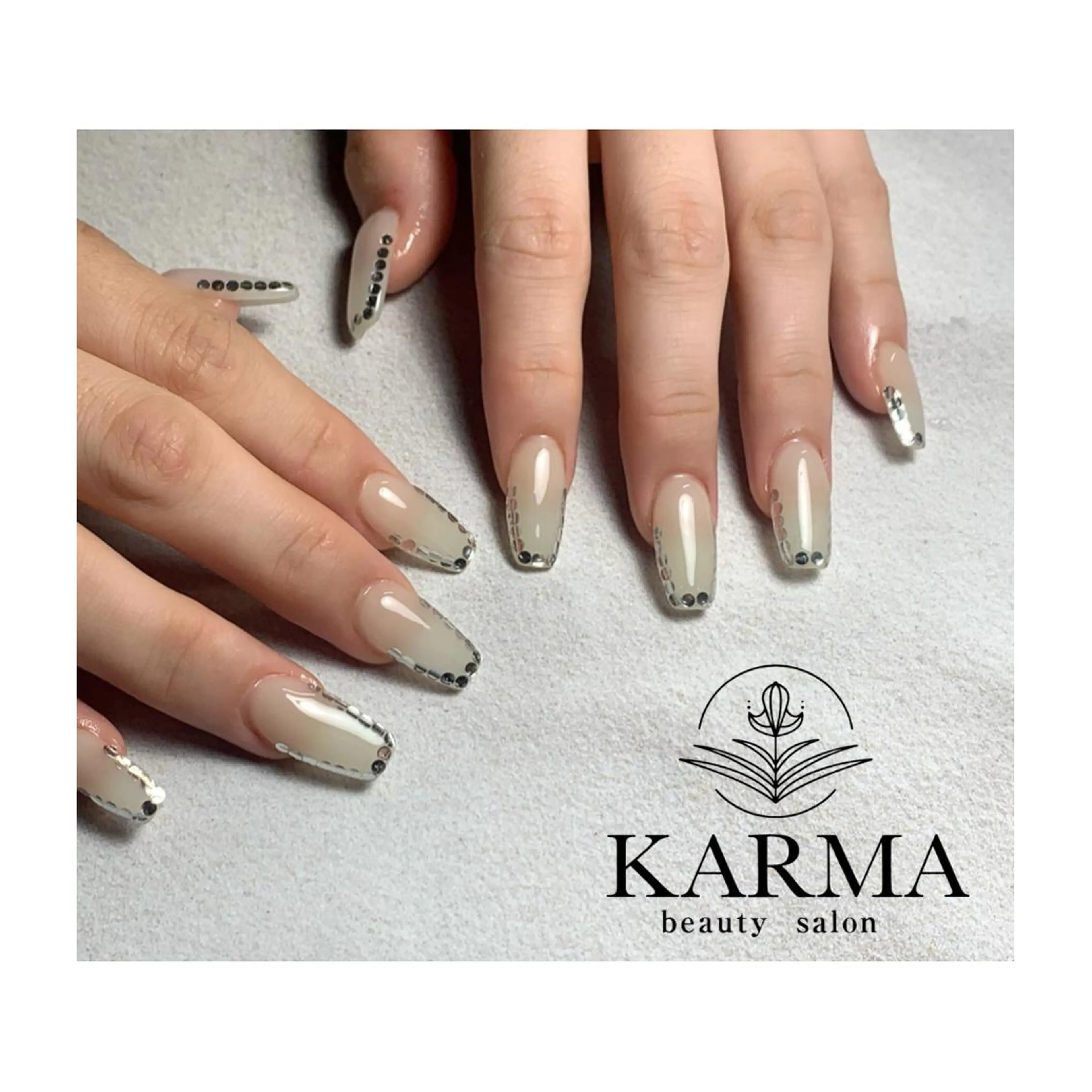 ロング ネイル キラキラネイル ハンドネイル KARMA salonのネイルデザイン