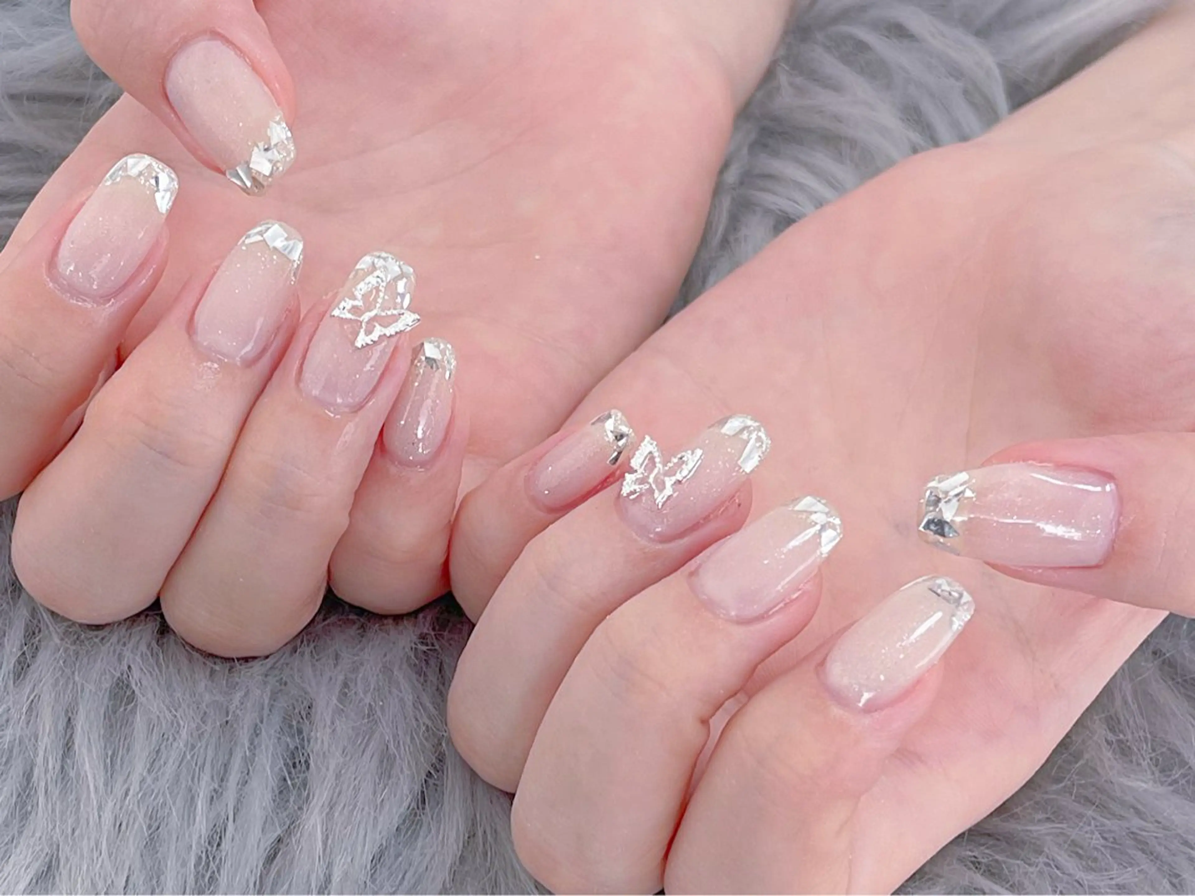 ミディアム ハンドネイル Nina's nailのネイルデザイン