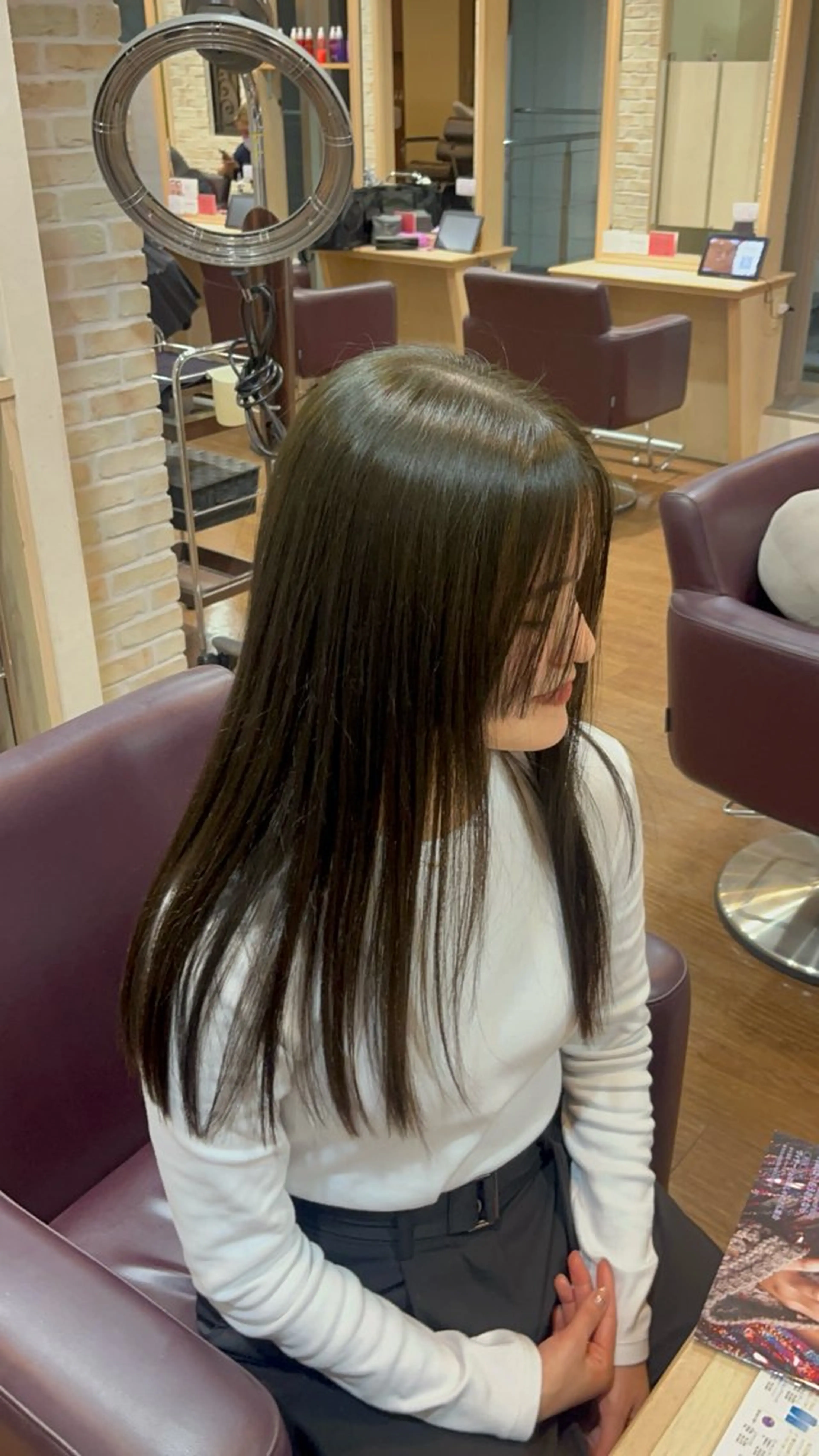 ロング 山本 梨華のヘアスタイル