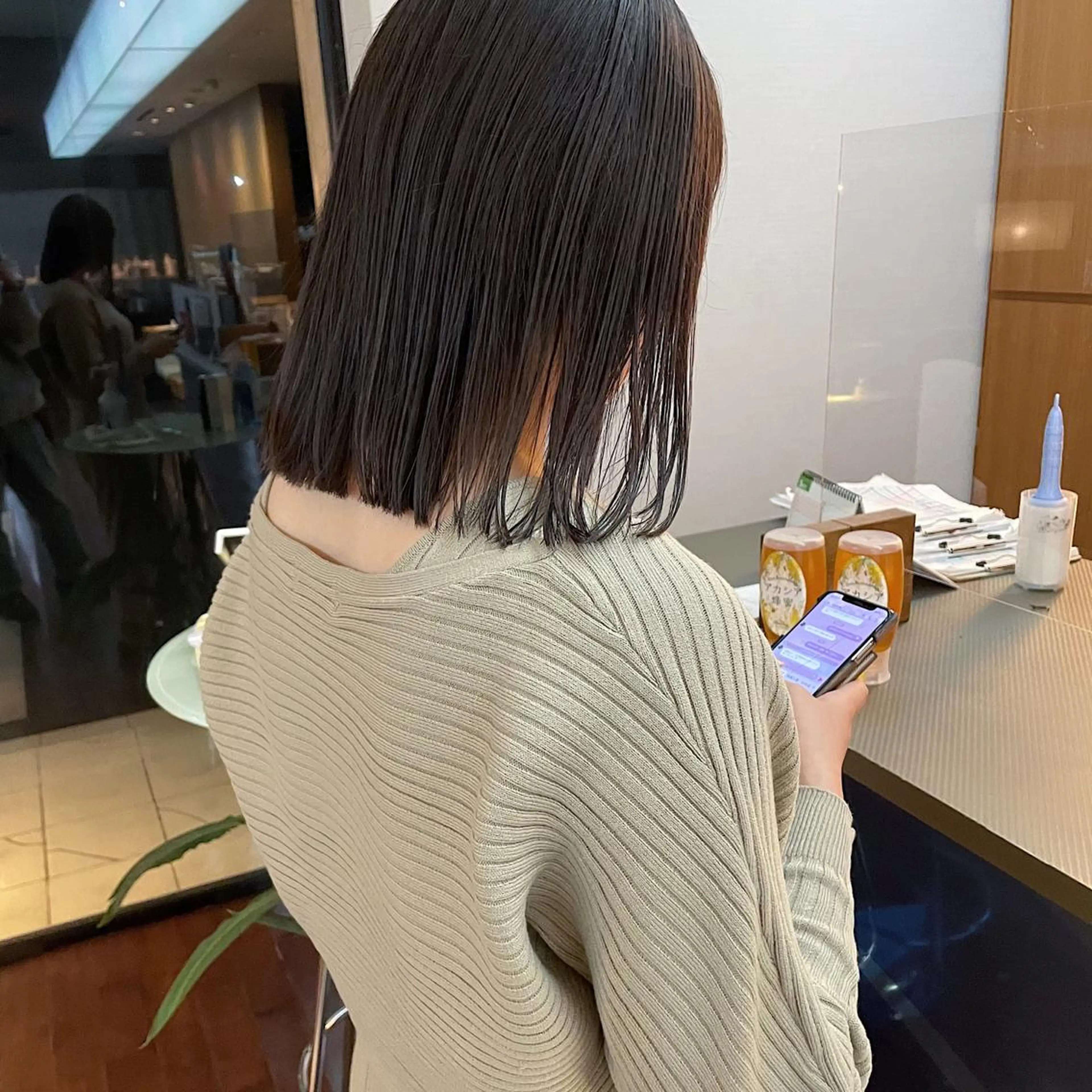 ミディアム カラー 切りっぱなしロブ Kouta/似合わせ /パーマ/カラーのヘアスタイル