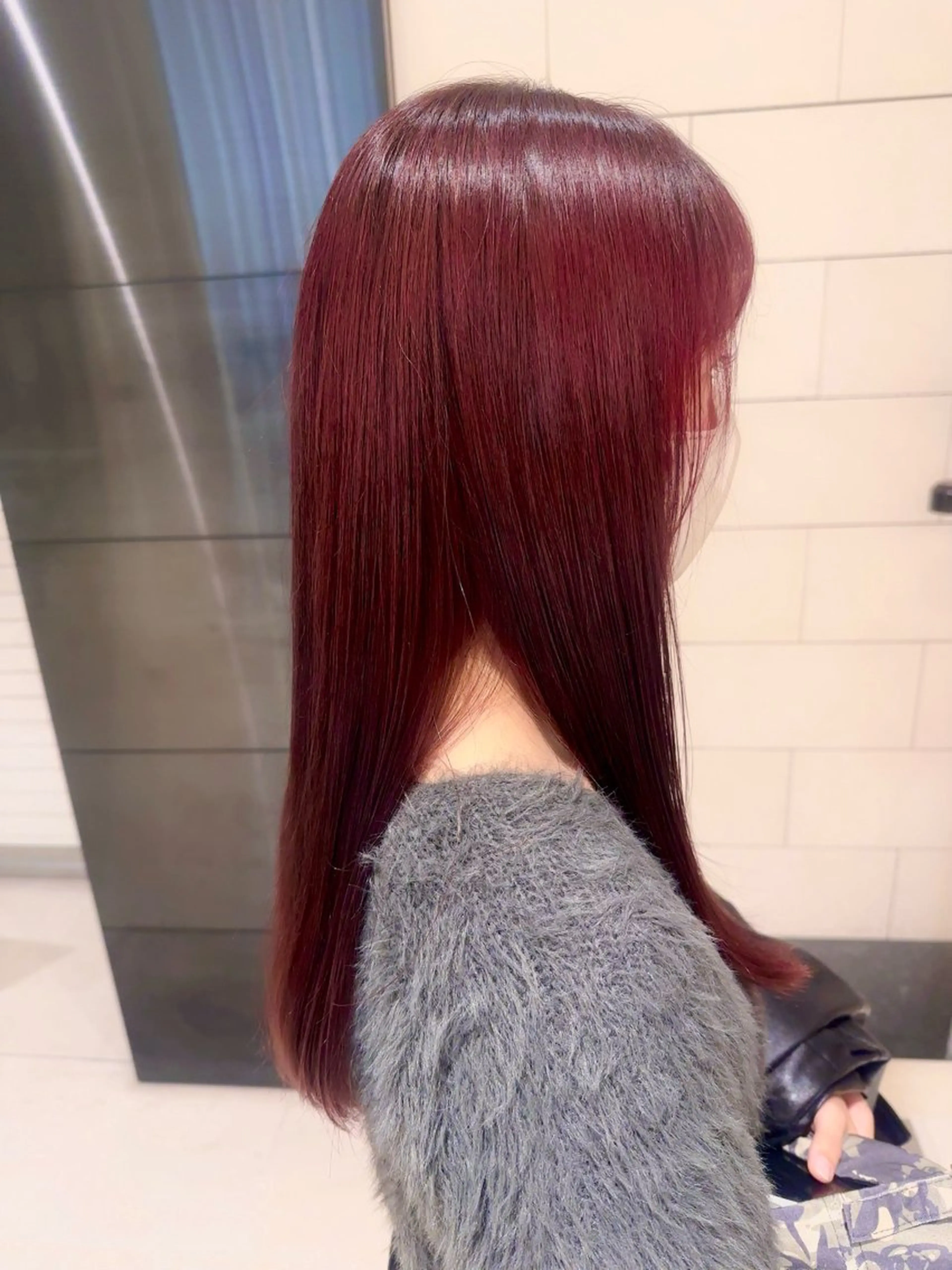 カラー レッドカラー 矢代 さくらのヘアスタイル