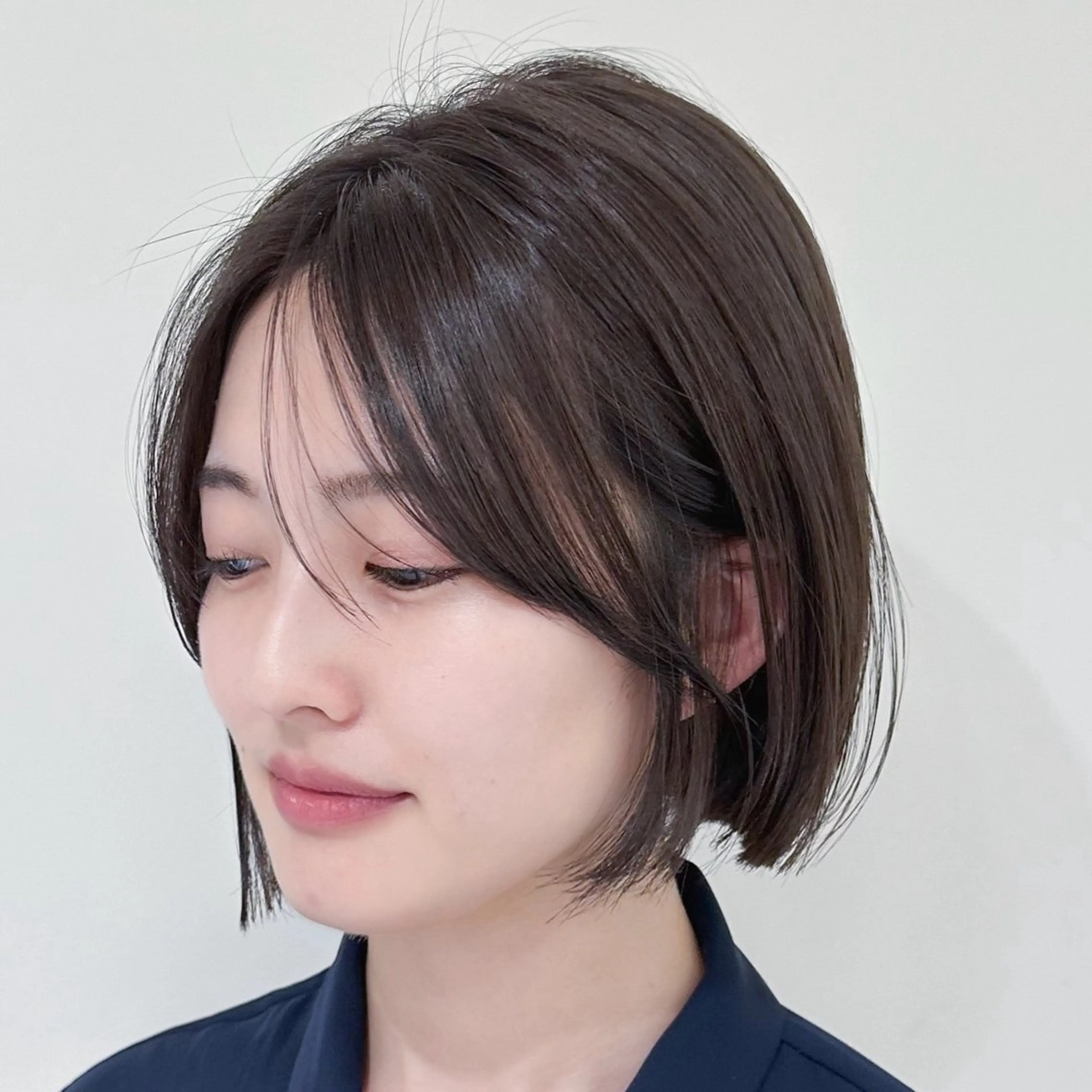 ショート ボブ 🎗️似合わせ/小顔 顔周りカット/透明感のヘアスタイル