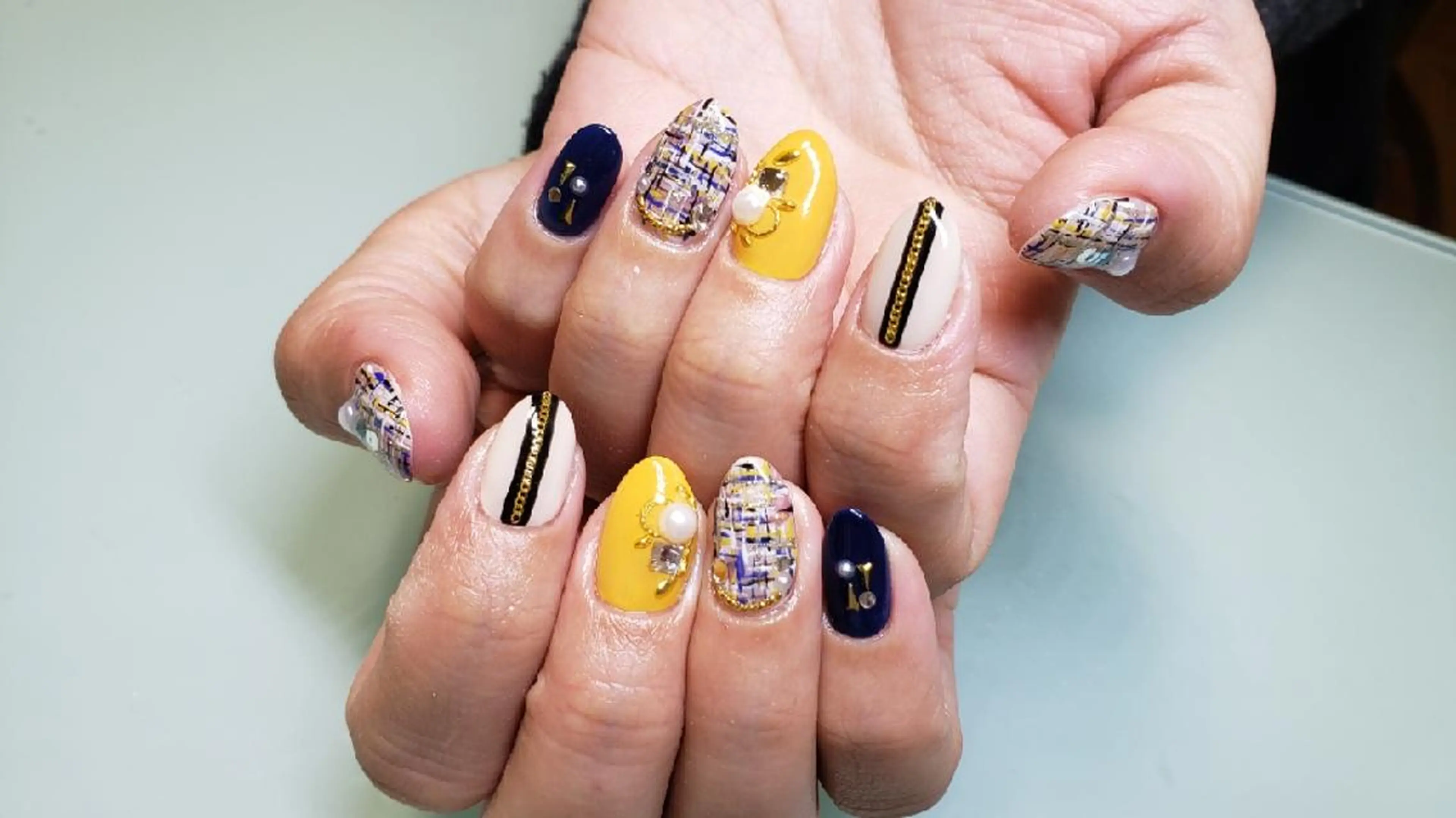 ネイル アートネイル Lapis  Nailのネイルデザイン