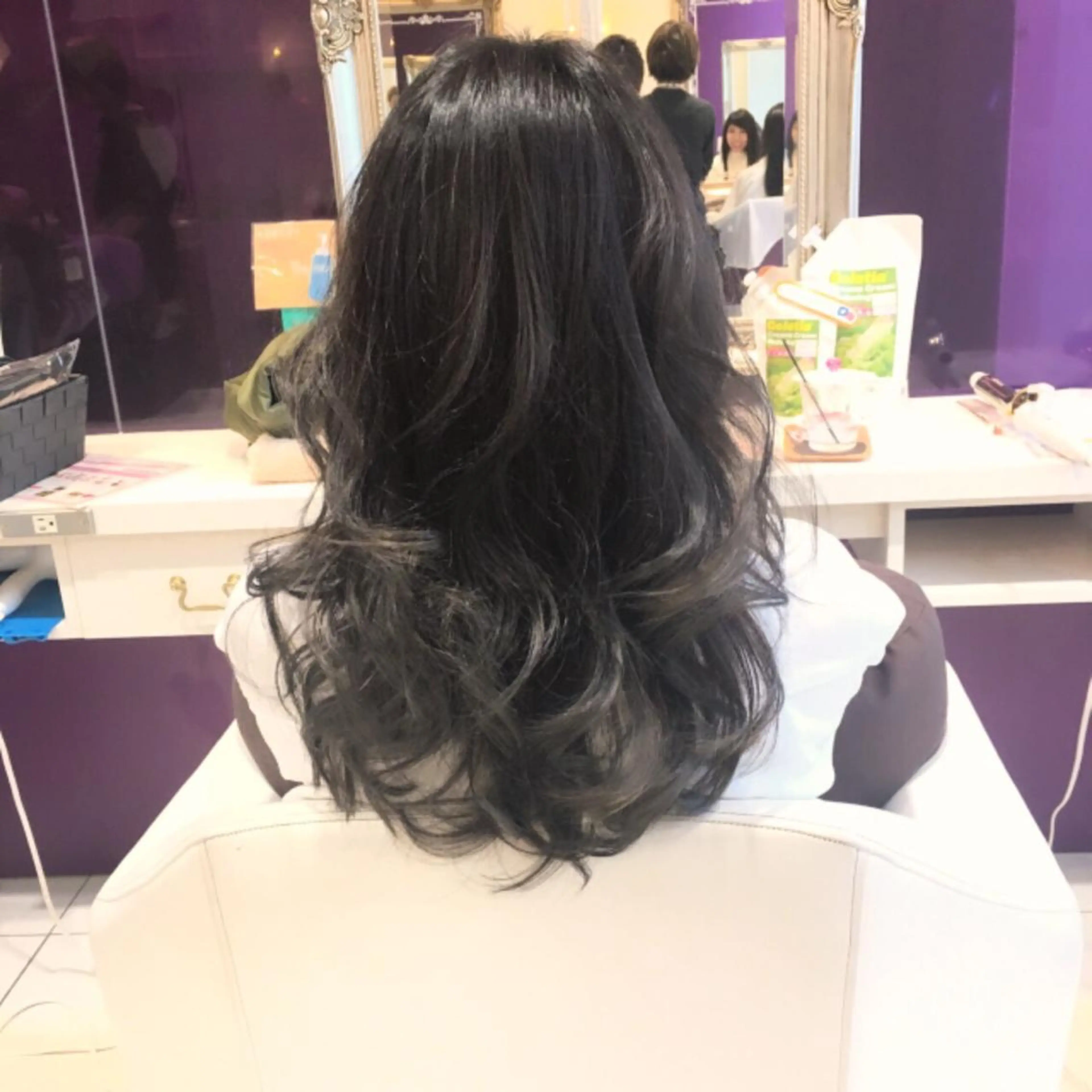 カラー 山本 鮎里のマツエク・マツパデザイン