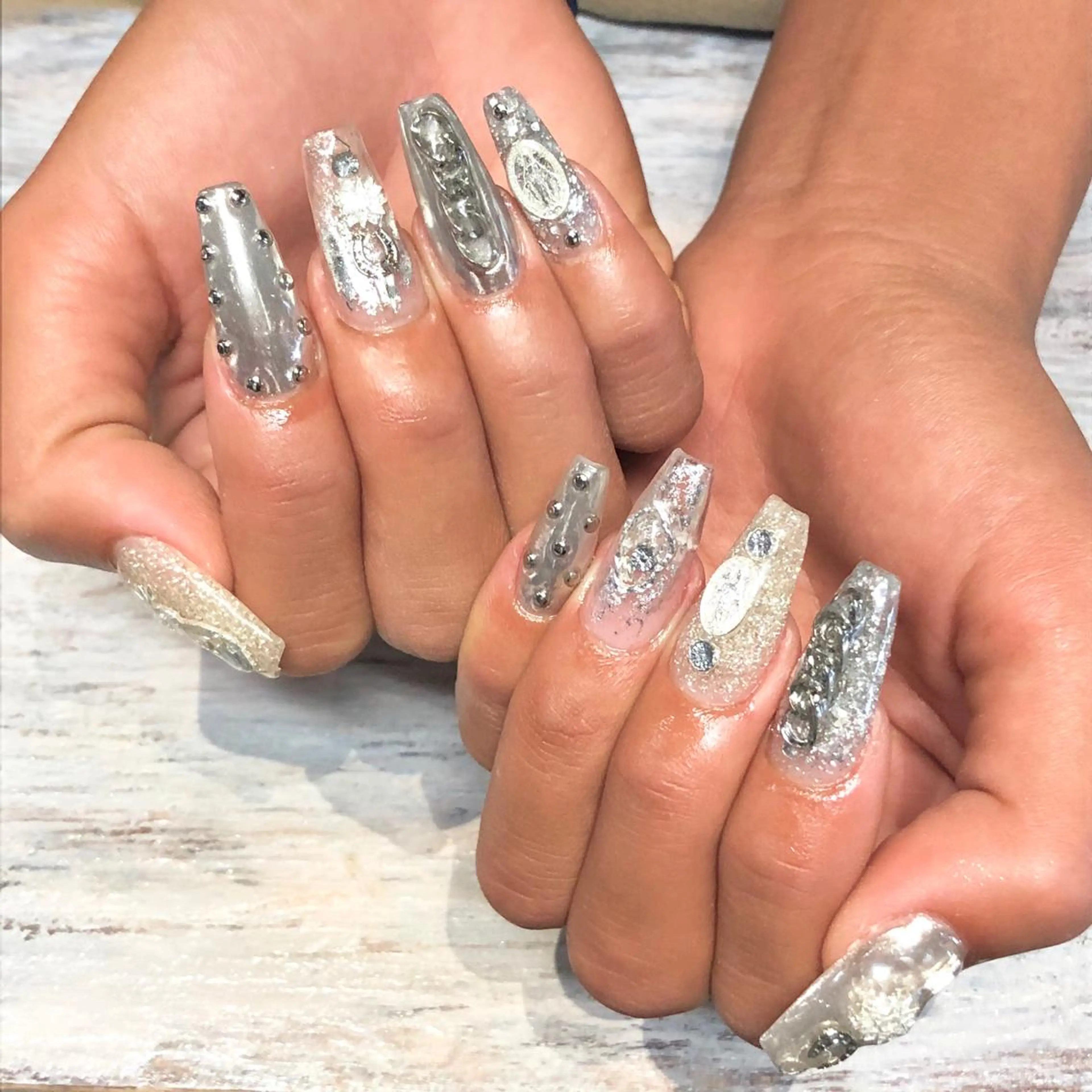 ネイル crestnail所属・小林 束紗のネイルデザイン