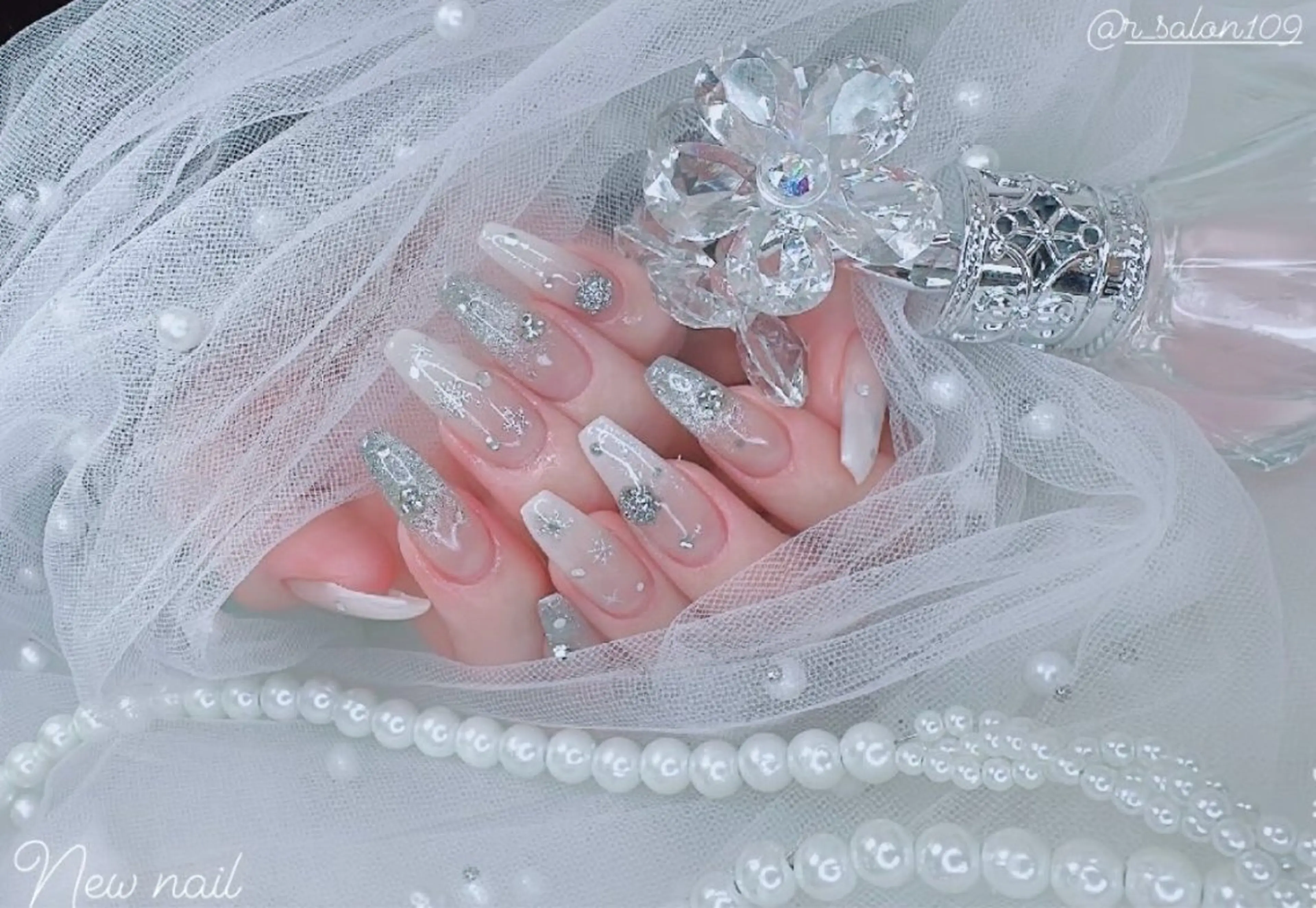 ネイル R nailsalon所属・R salonのネイルデザイン