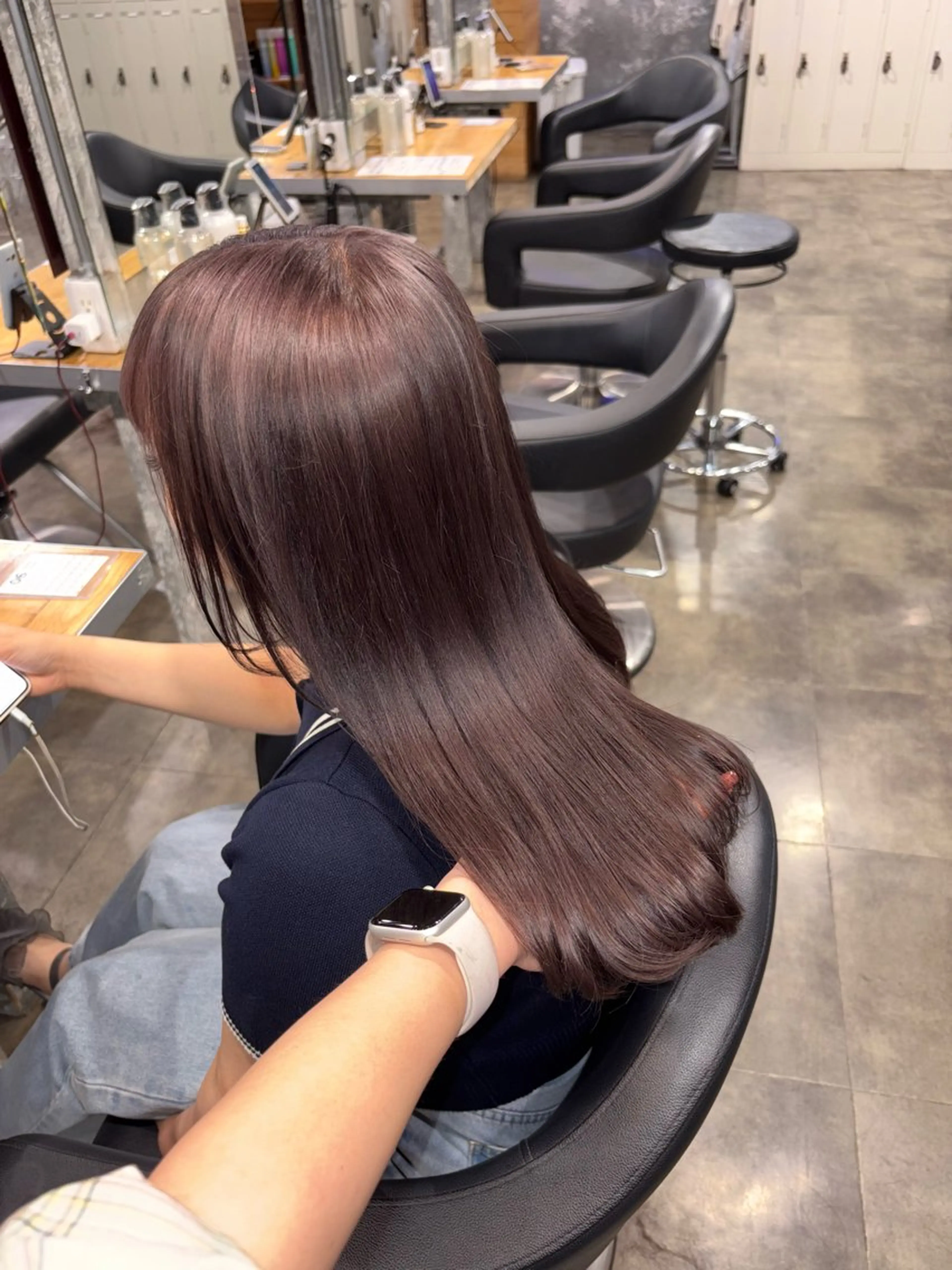 セミロング カラー ヘアカラー ハイトーンブロンド 横浜💞ミオのヘアスタイル