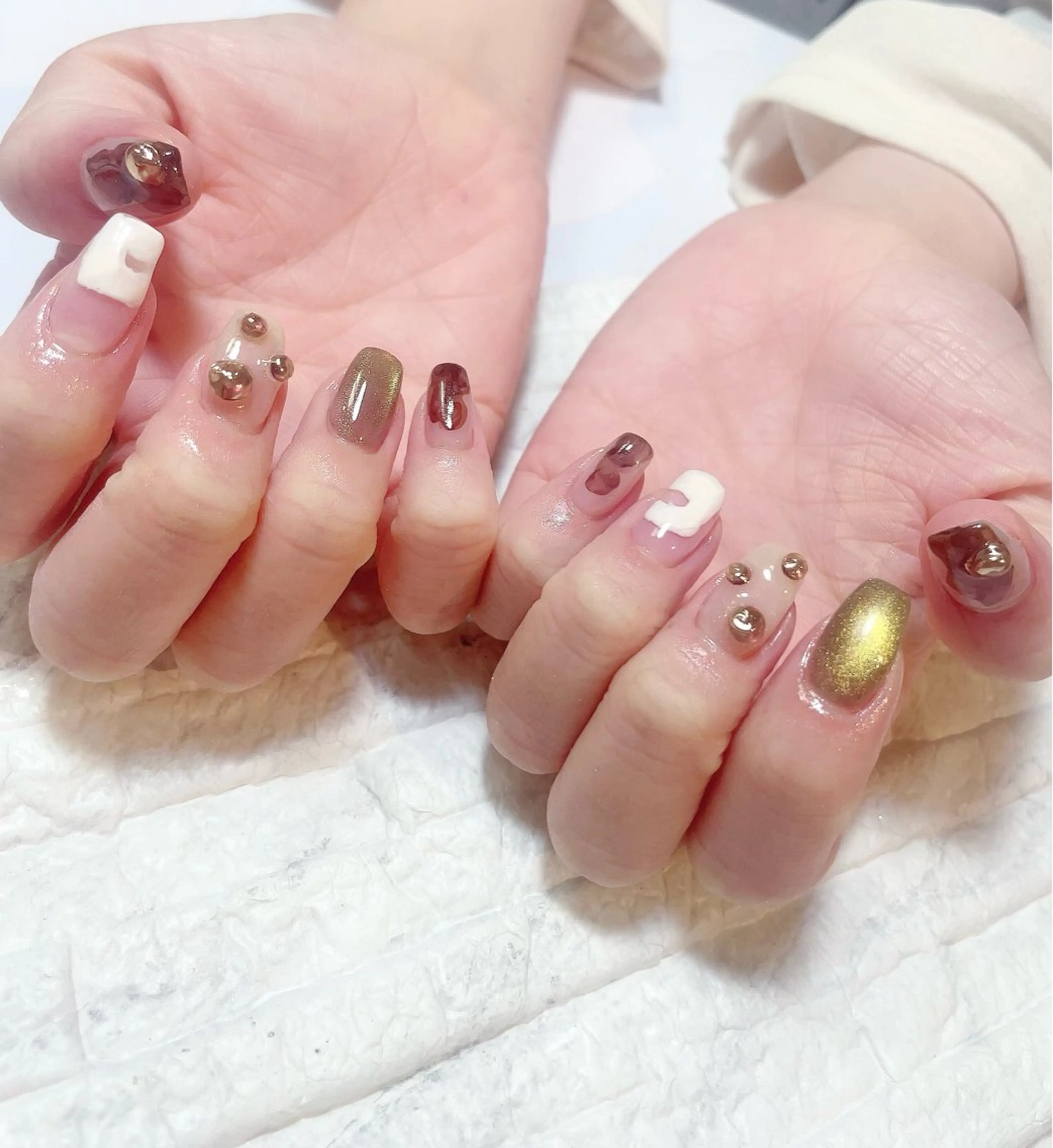 ネイル ハンドネイル フットネイル yochi nailのネイルデザイン