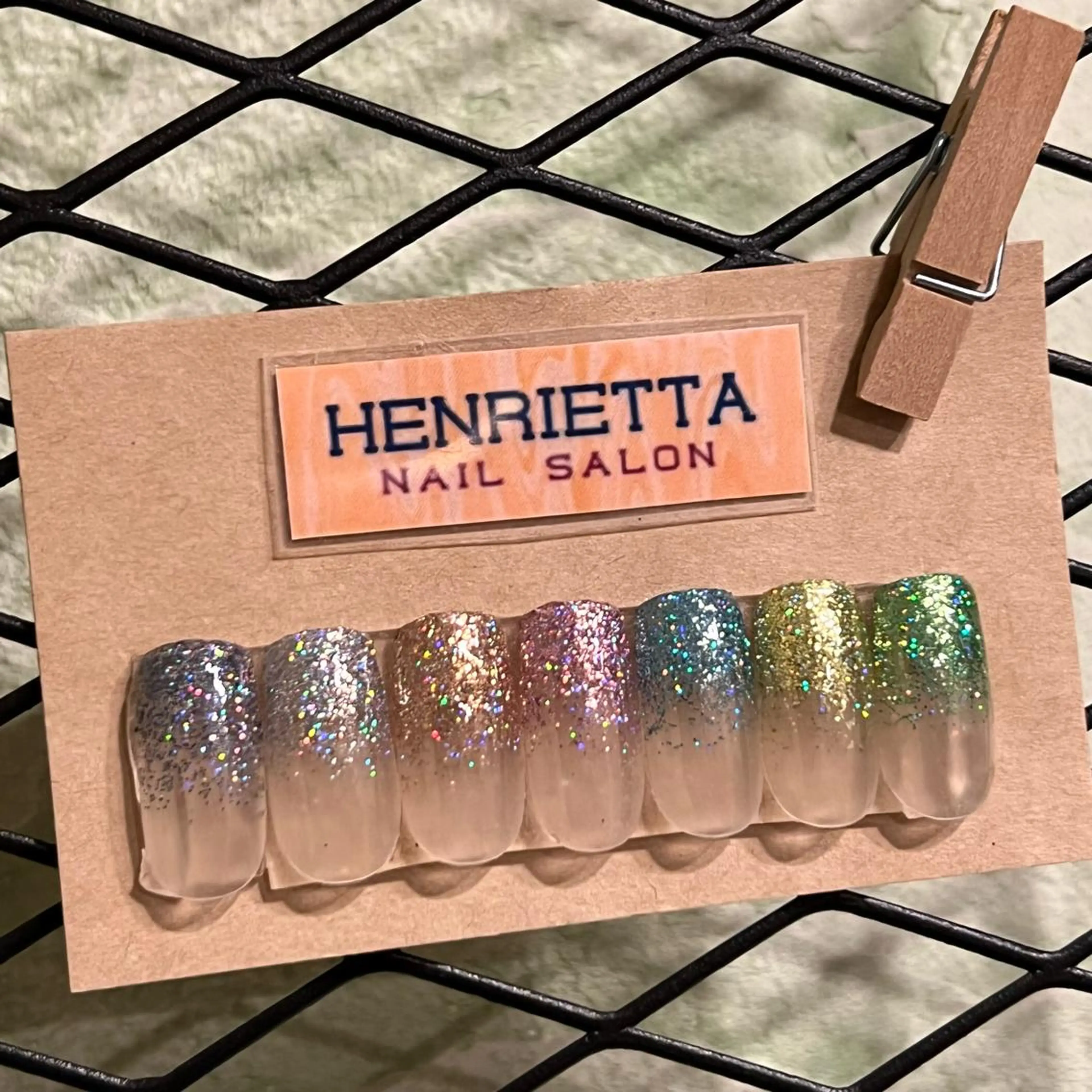 ネイル オーロラネイル ラメ(グリッター) ハンドネイル HENRIETTA NAILSALONのネイルデザイン