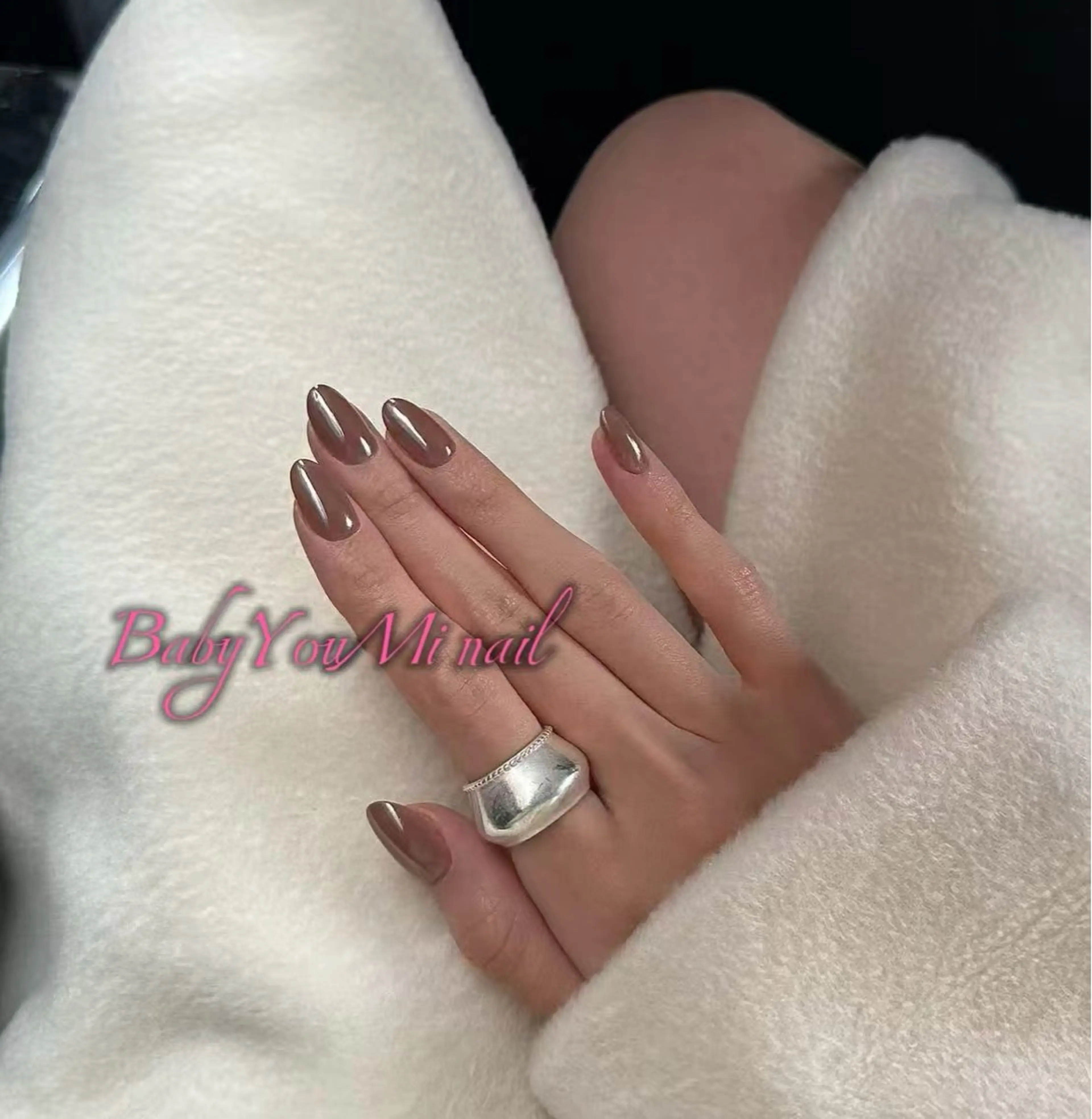 ネイル オーロラネイル 成人式 フットネイル フレンチネイル ジェルネイル ハンドネイル 相沢 さやかのネイルデザイン