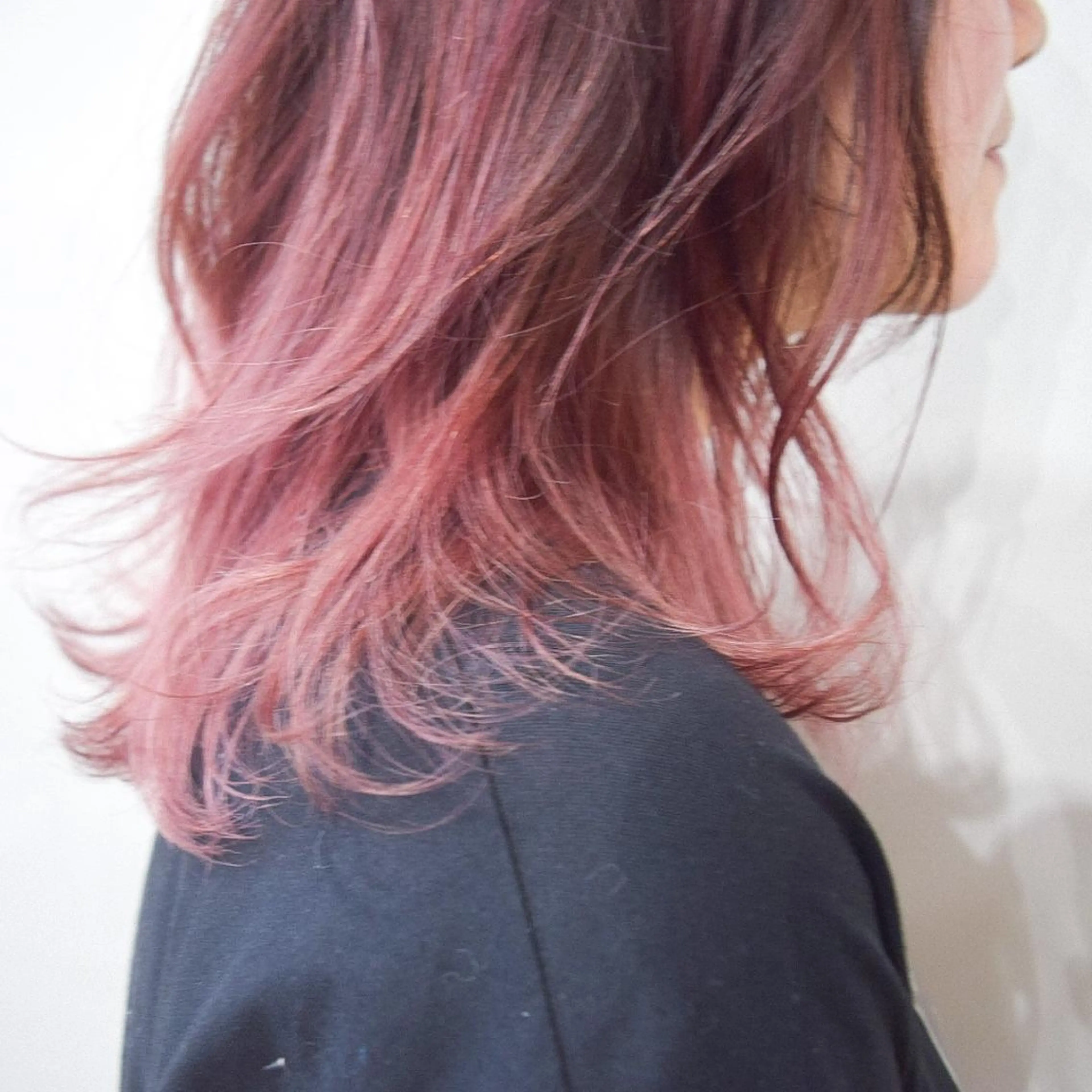 カラー バレイヤージュ ピンクカラー ローズカラー ヘアカラー ハイトーンカラー RYUのヘアスタイル
