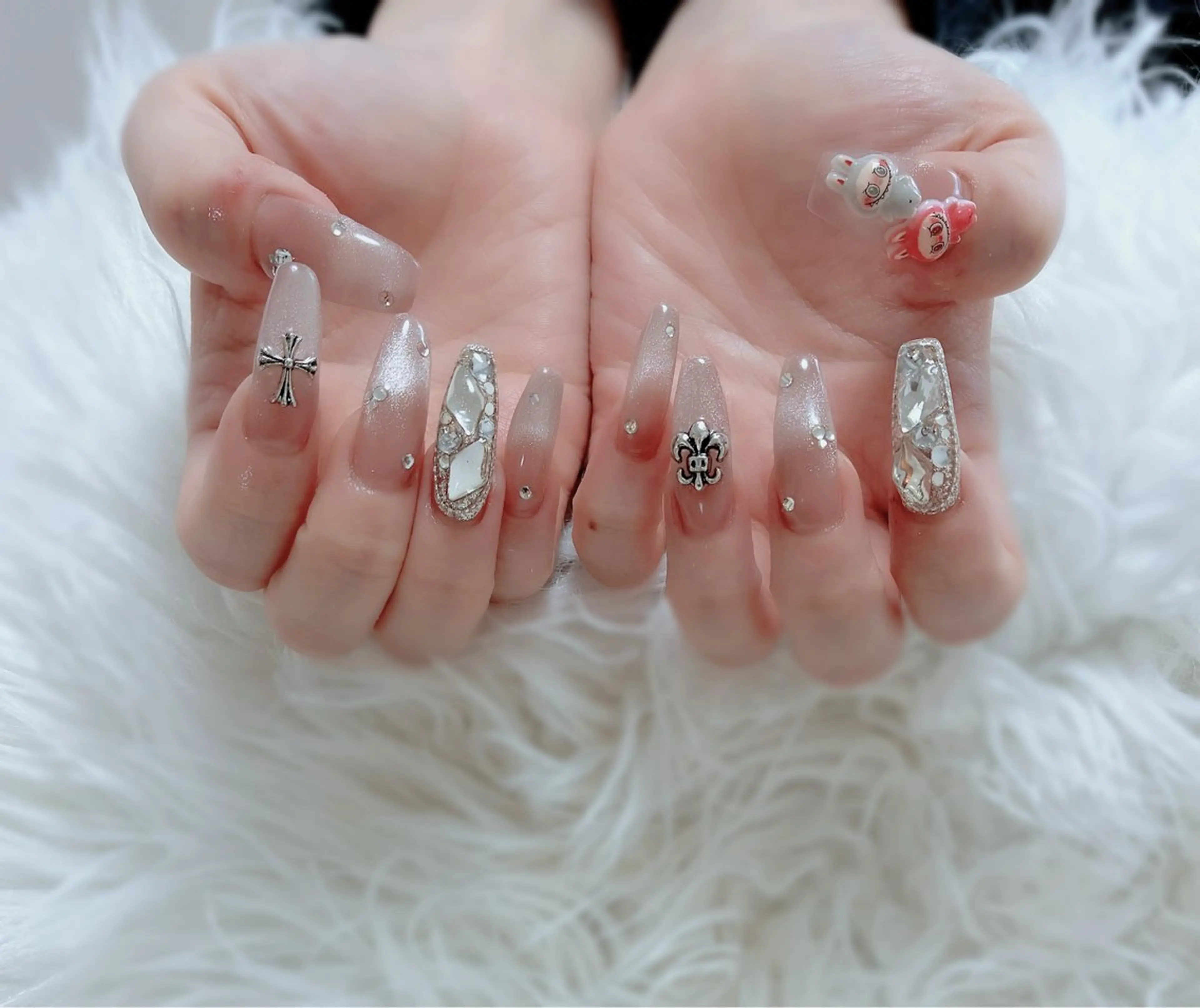 ネイル ESPOIR Ｎのネイルデザイン