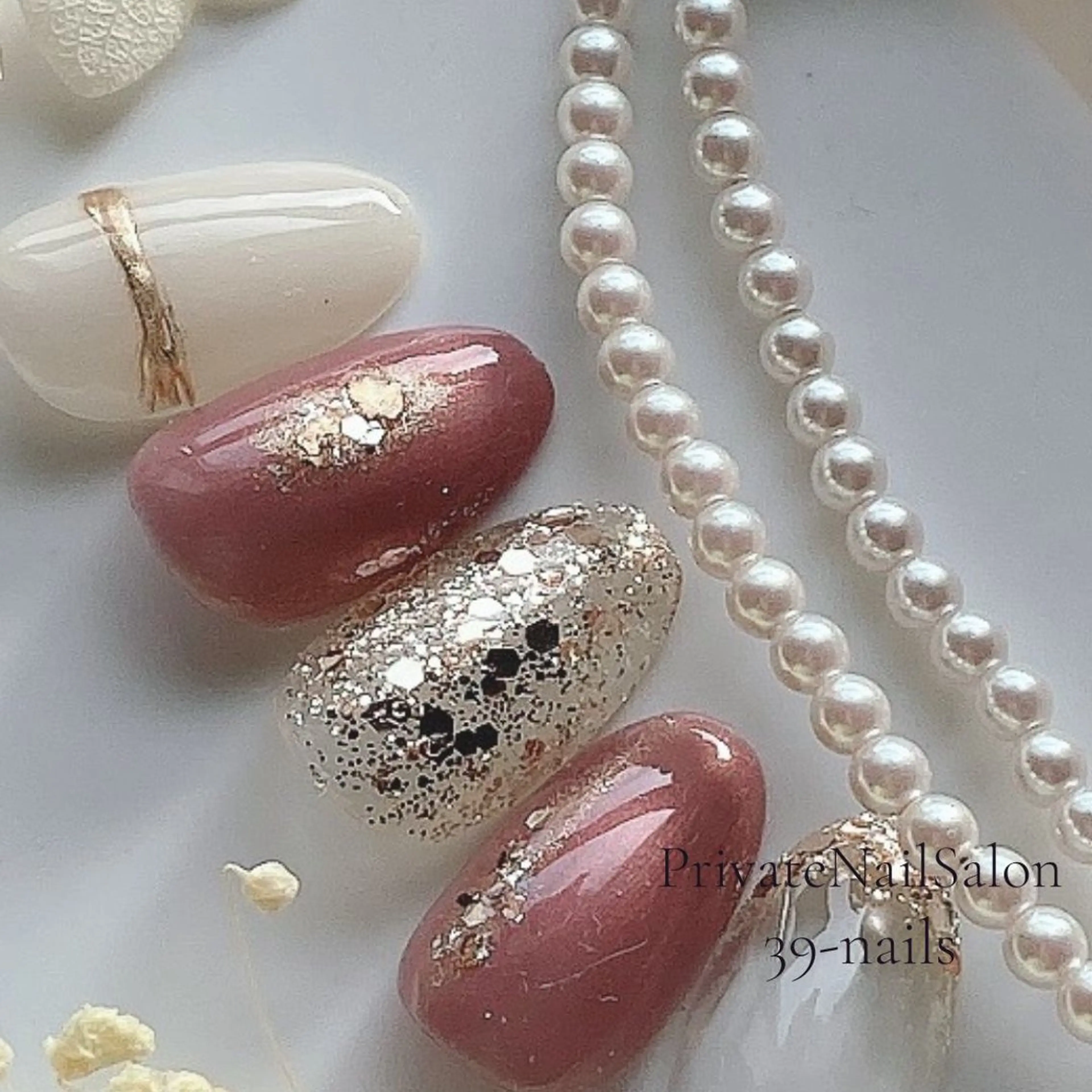 ネイル ジェルネイル 持ち込み ニュアンスネイル オフィスネイル パラジェル ハンドネイル 39-nails EharaMikuのネイルデザイン