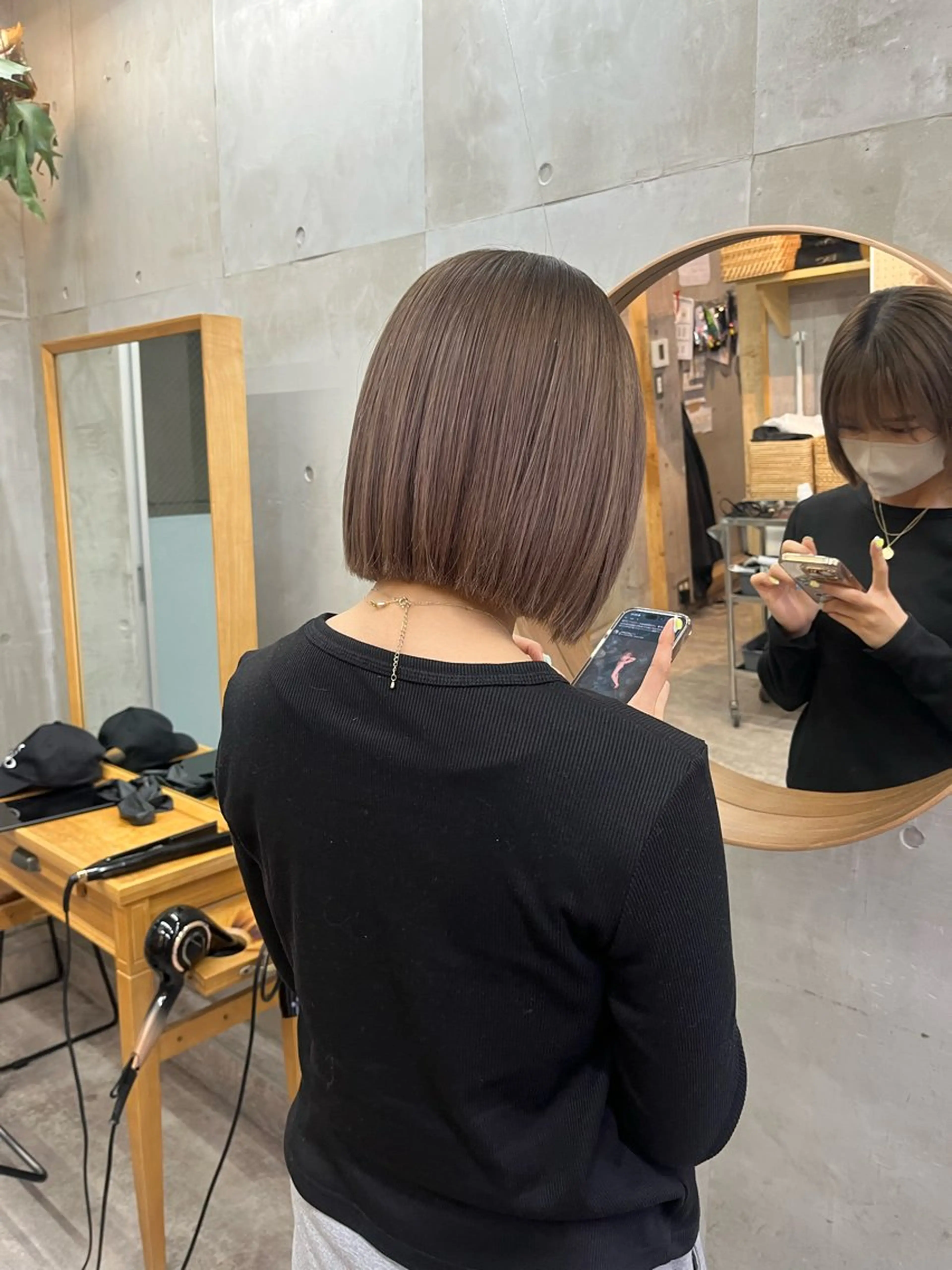 ショート カラー ベージュカラー ブリーチ ケアブリーチ 透明感カラー ダブルカラー SALT WATER所属・🫐 𝐌𝐚𝐨 🫐ボブモデル募集のヘアスタイル