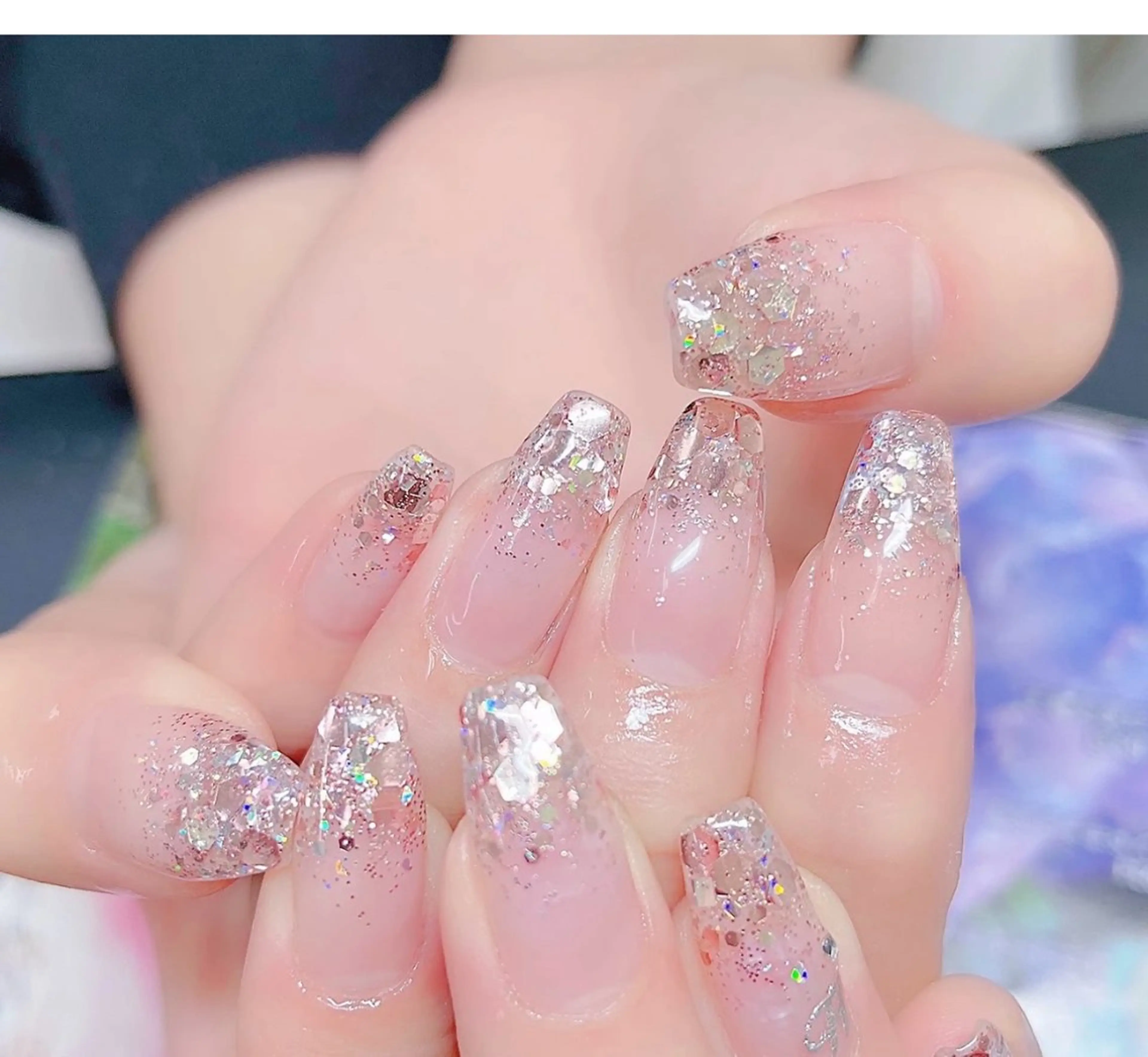 ネイル グラデーション ラメ(グリッター) ハンドネイル JISOO ANA.CHUOのネイルデザイン