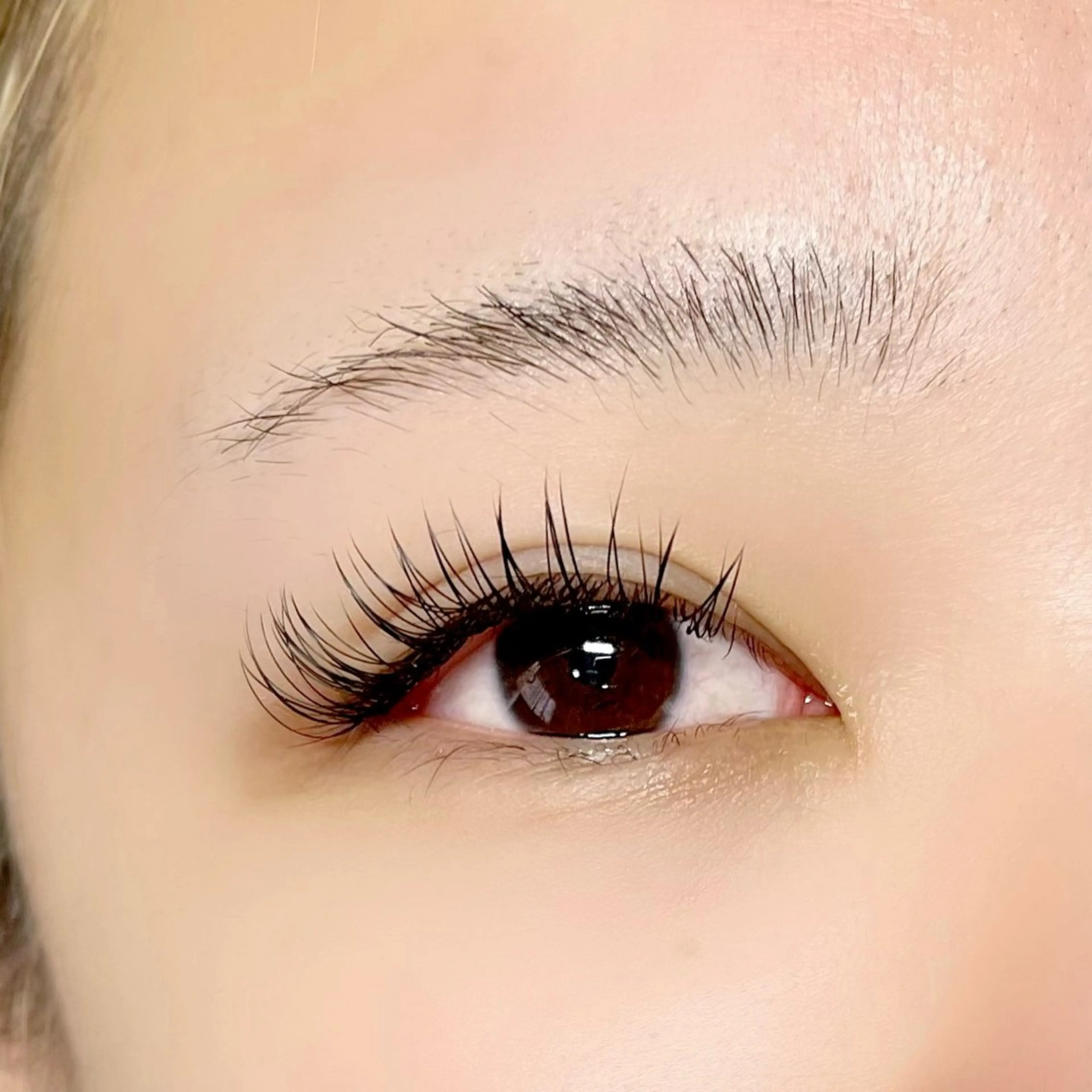 マツエク・マツパ eyelash salon M所属・M. yuinaの眉毛・アイブロウイメージ