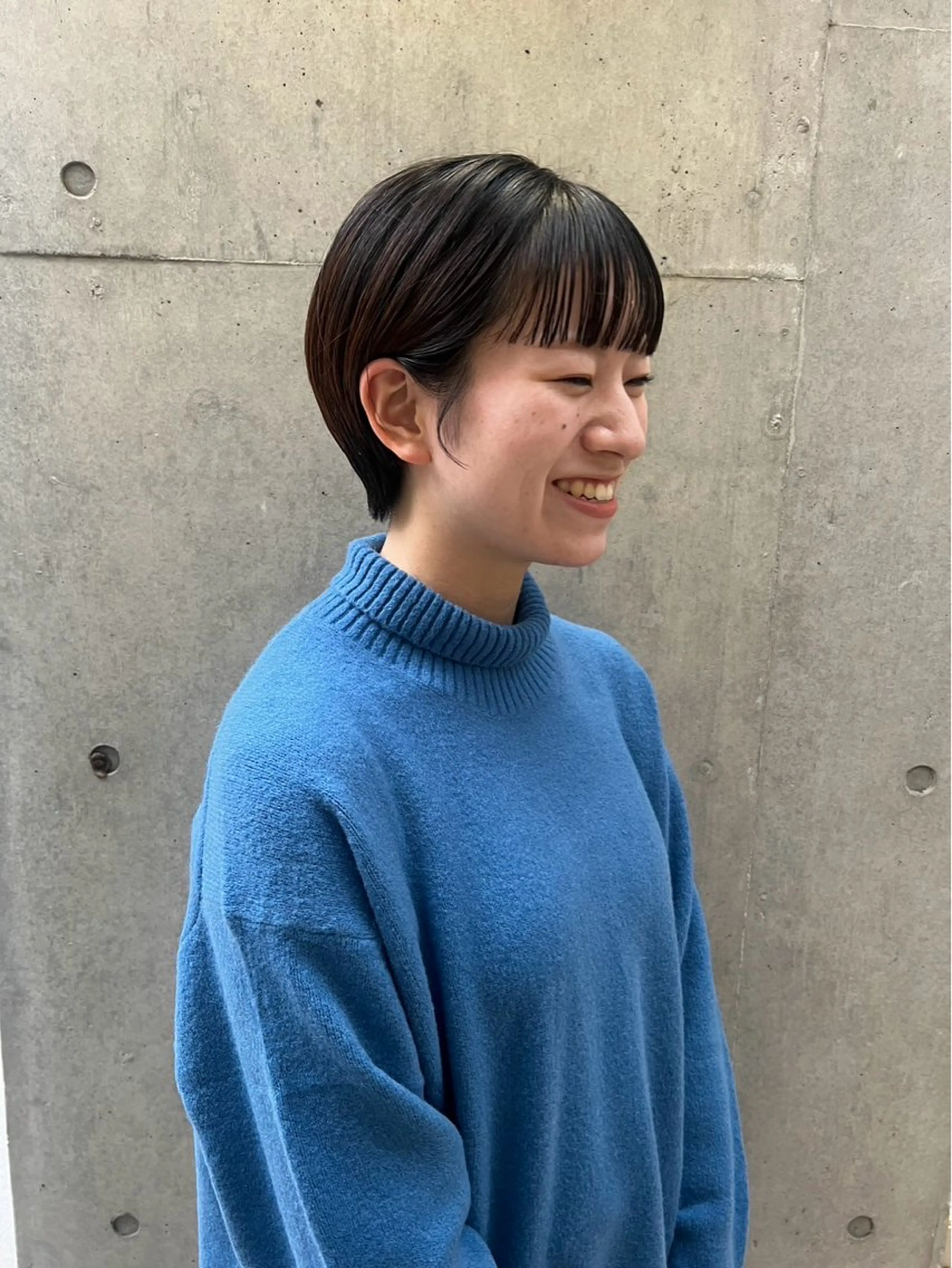 ショート カット センターパート/ 暖色カラーayuのヘアスタイル