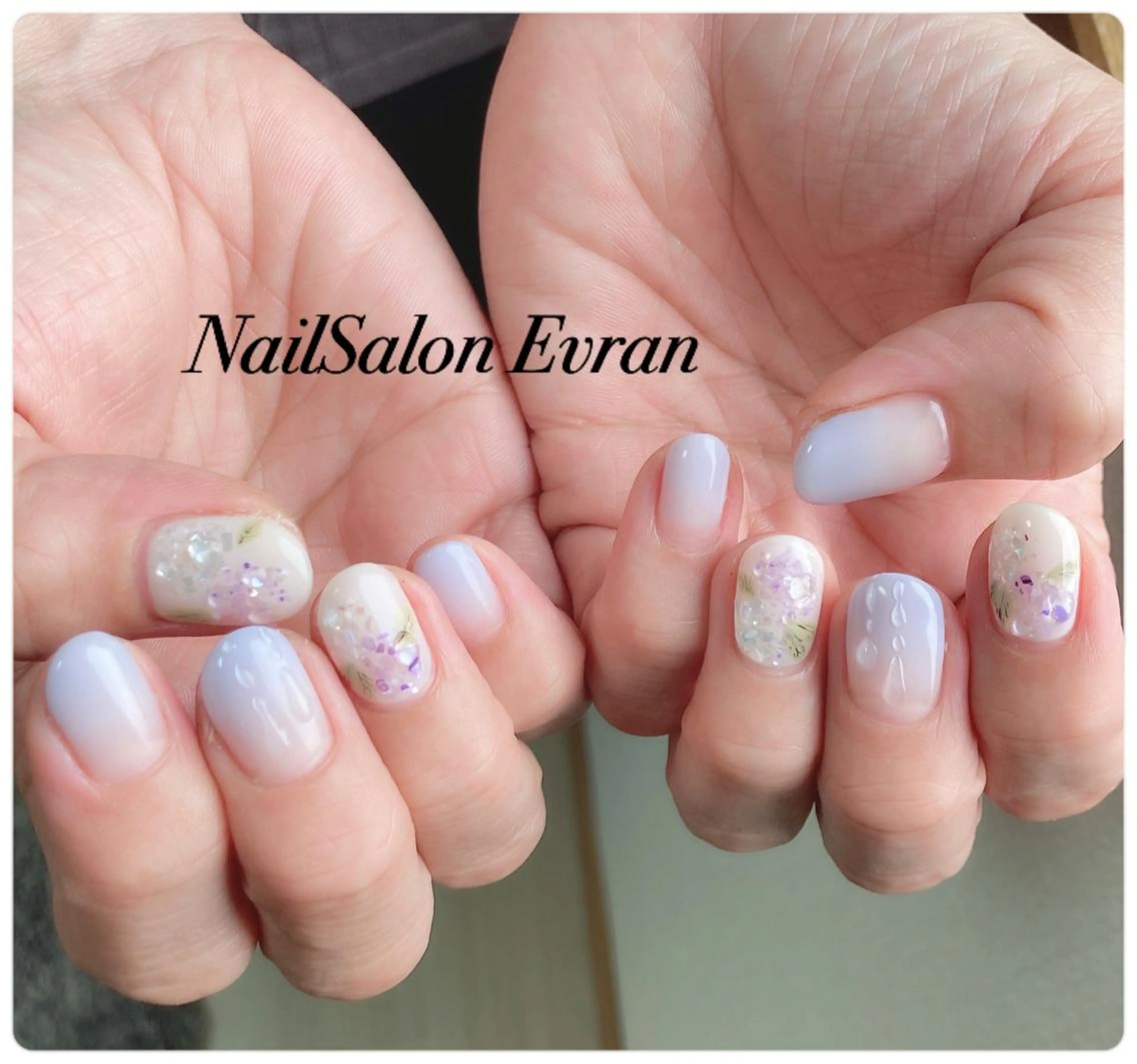 ネイル アートネイル フレンチネイル マグネットネイル 持ち込み ニュアンスネイル ハンドネイル Nail salon Evranのネイルデザイン