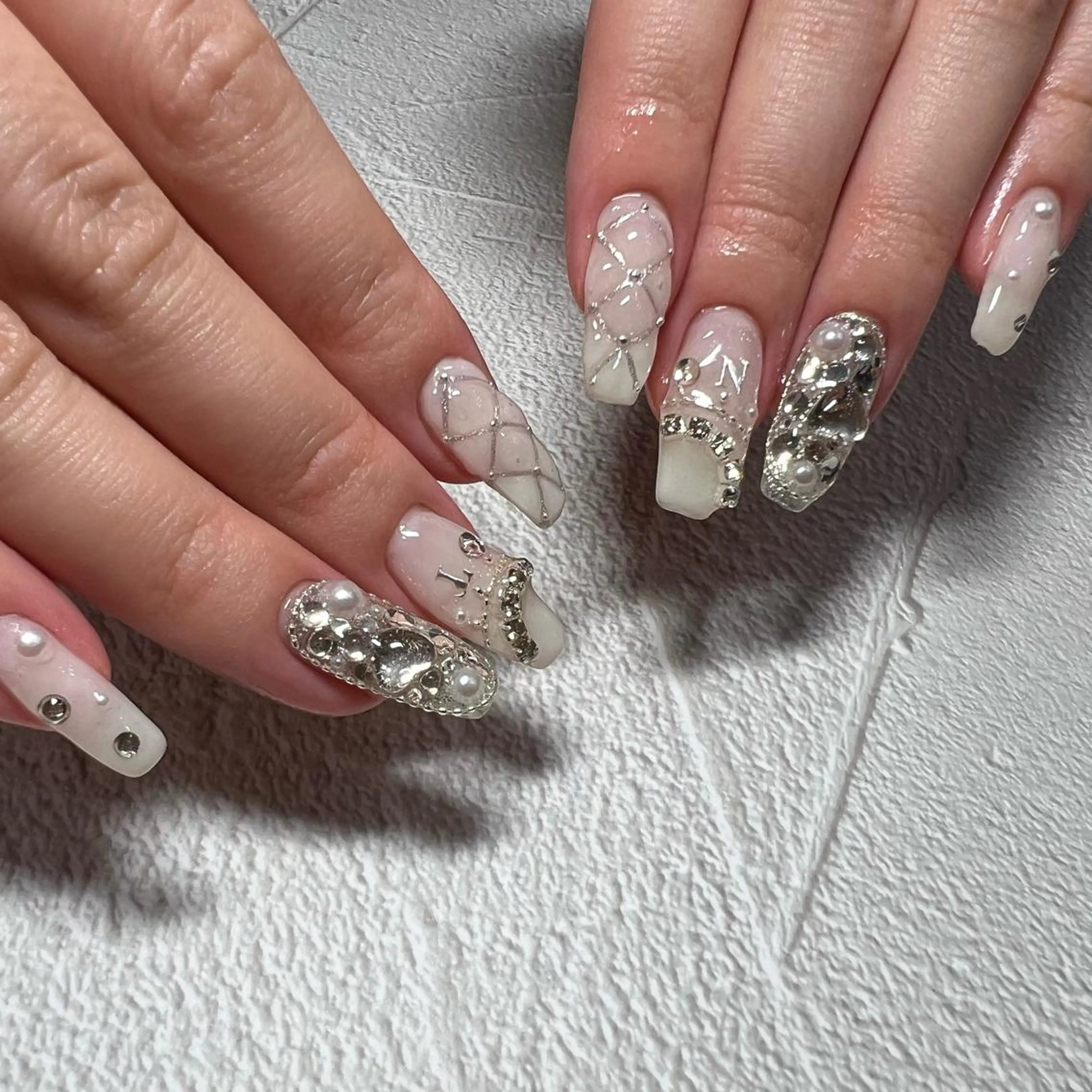 ロング ネイル ハンドネイル nail salon émuのネイルデザイン