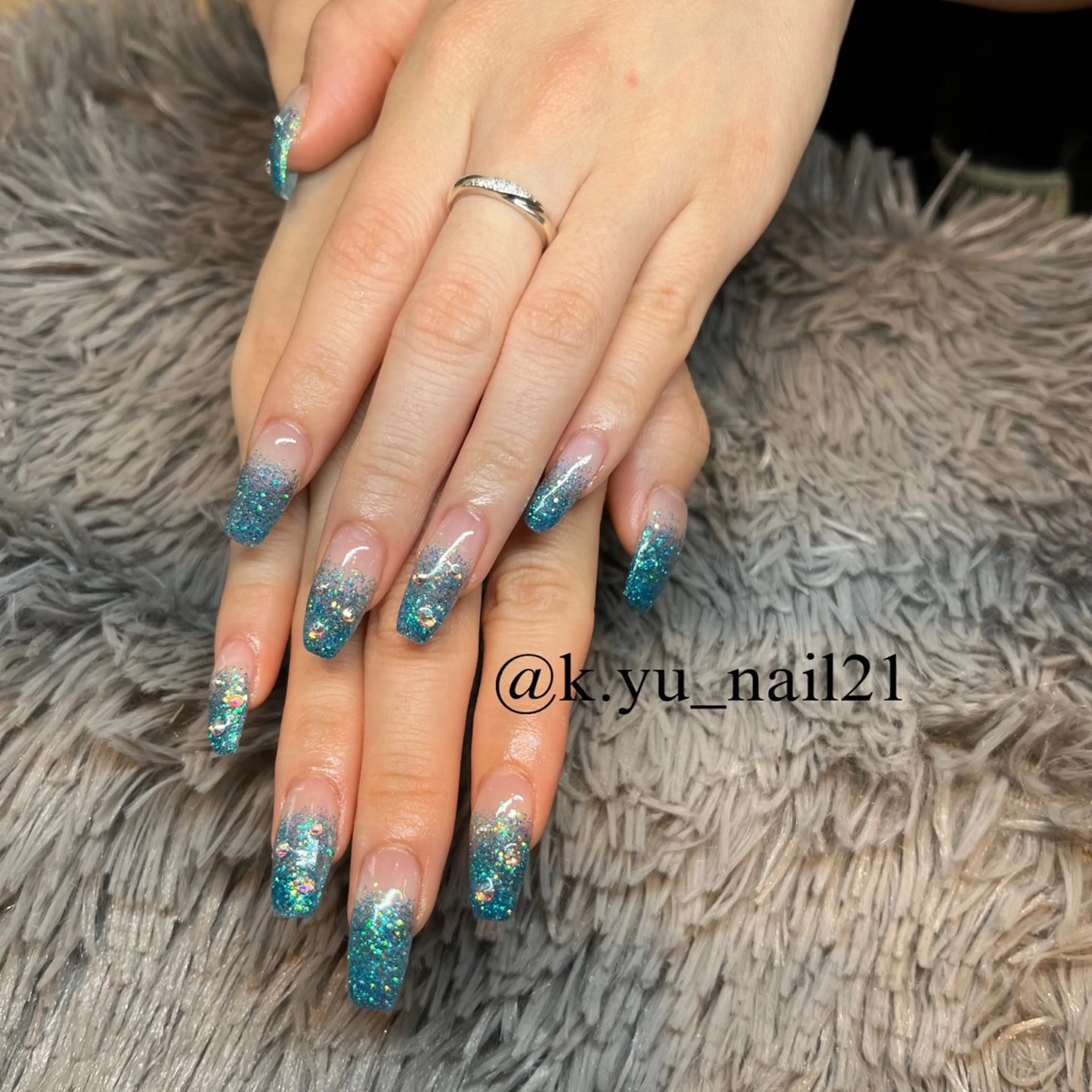 ネイル ラメ(グリッター) ラメグラデーション Petit Sourire岐阜店所属・k.yu _nailのネイルデザイン