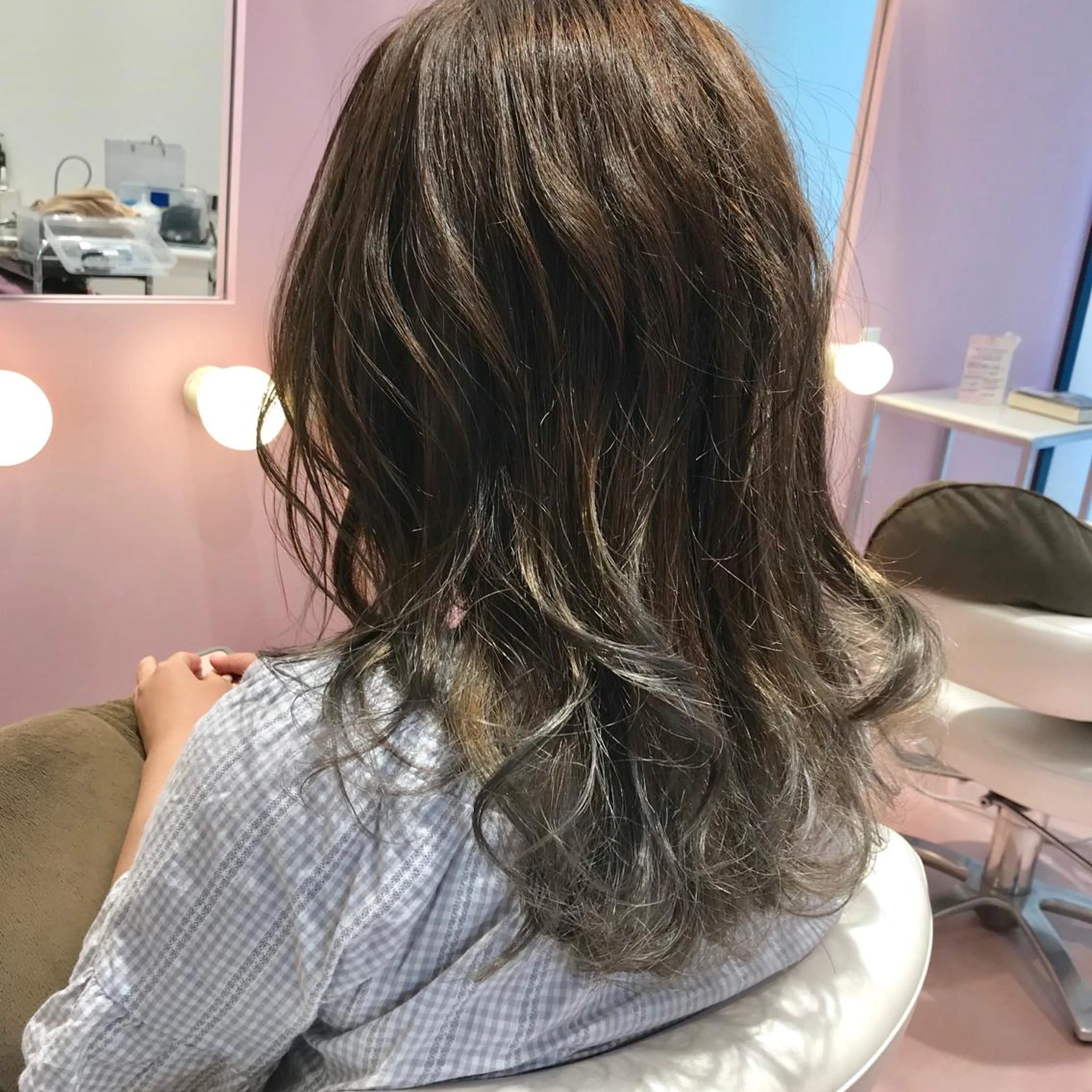 セミロング アッシュ 所渉/韓国レイヤー /ウルフカットのヘアスタイル