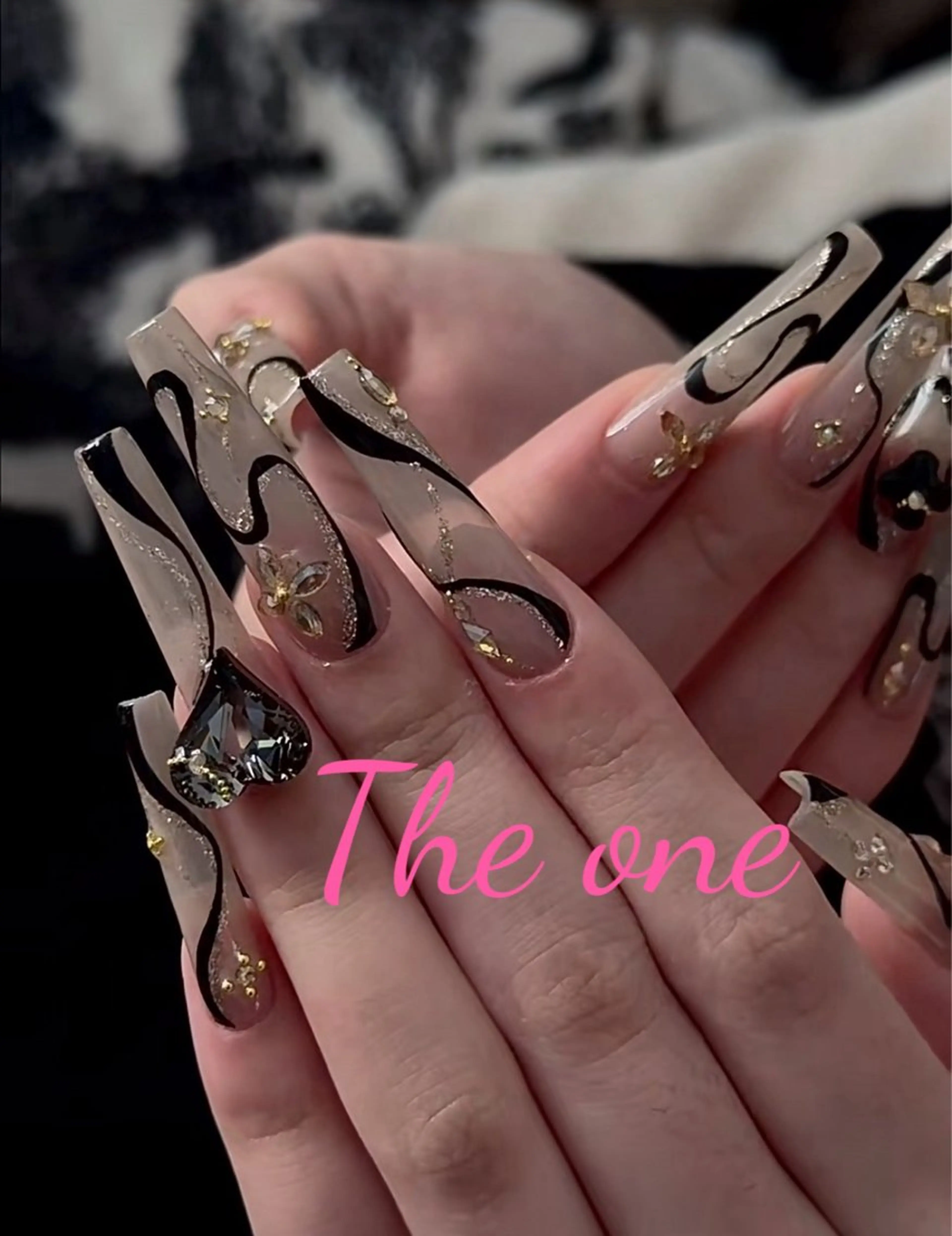 ネイル The oneアオイ アオイのネイルデザイン