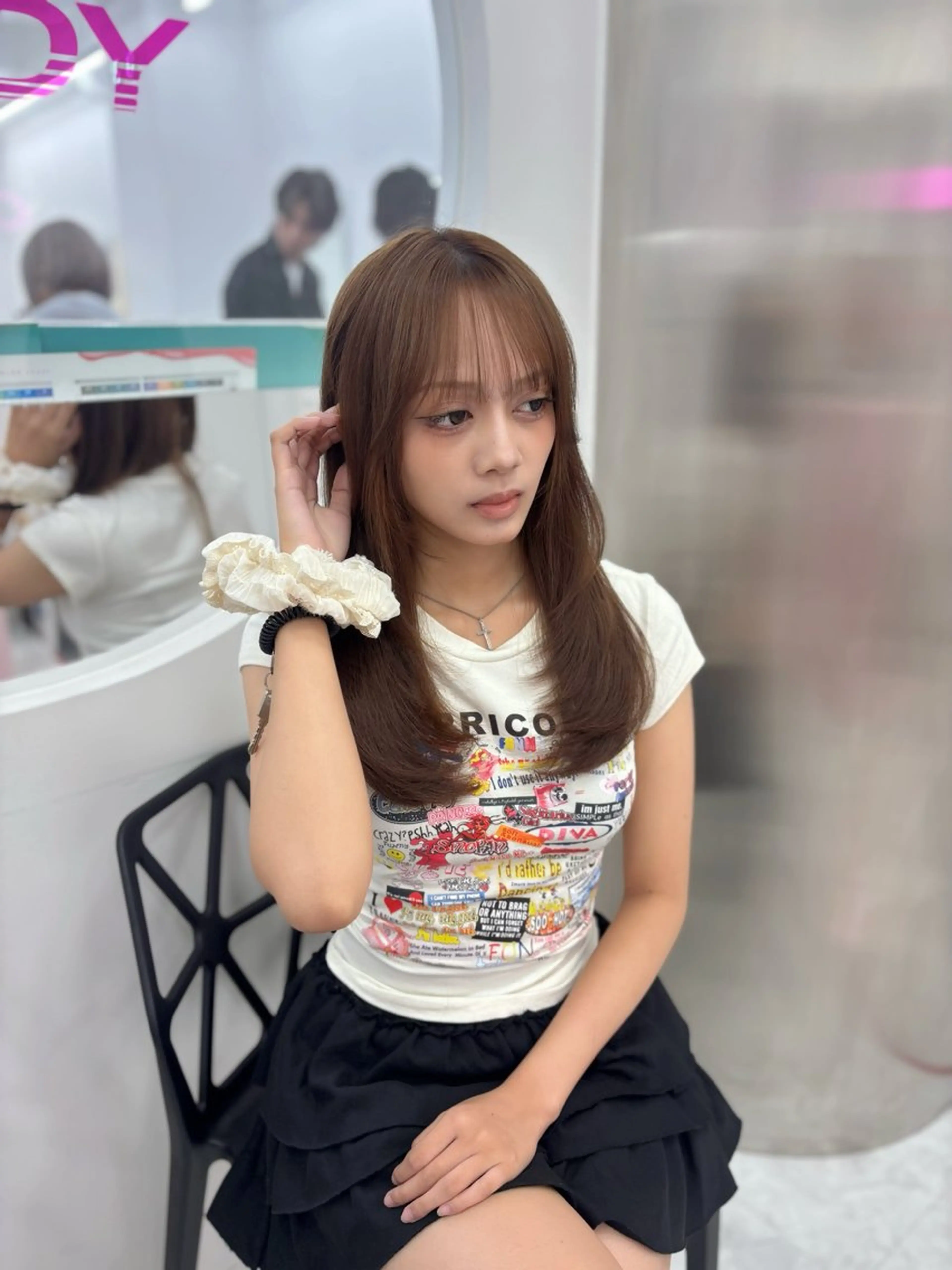 ロング ヘアカラー トリートメント ヘッドスパ ヘアセット 韓国レイヤー ハッシュカットのヘアスタイル