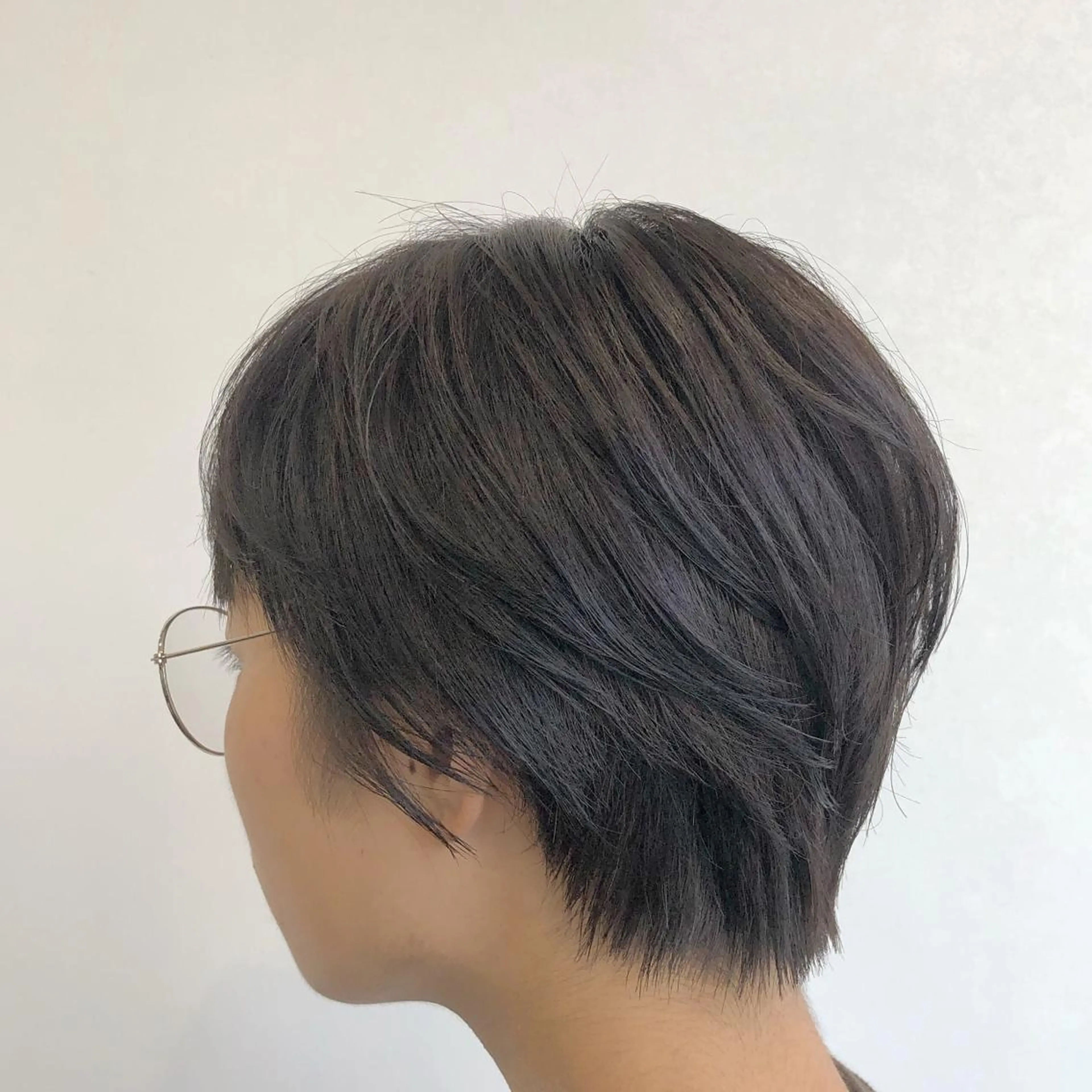 ショート カラー 黒髪 ショートヘア roan多々良店所属・mizuki roan多々良店のヘアスタイル