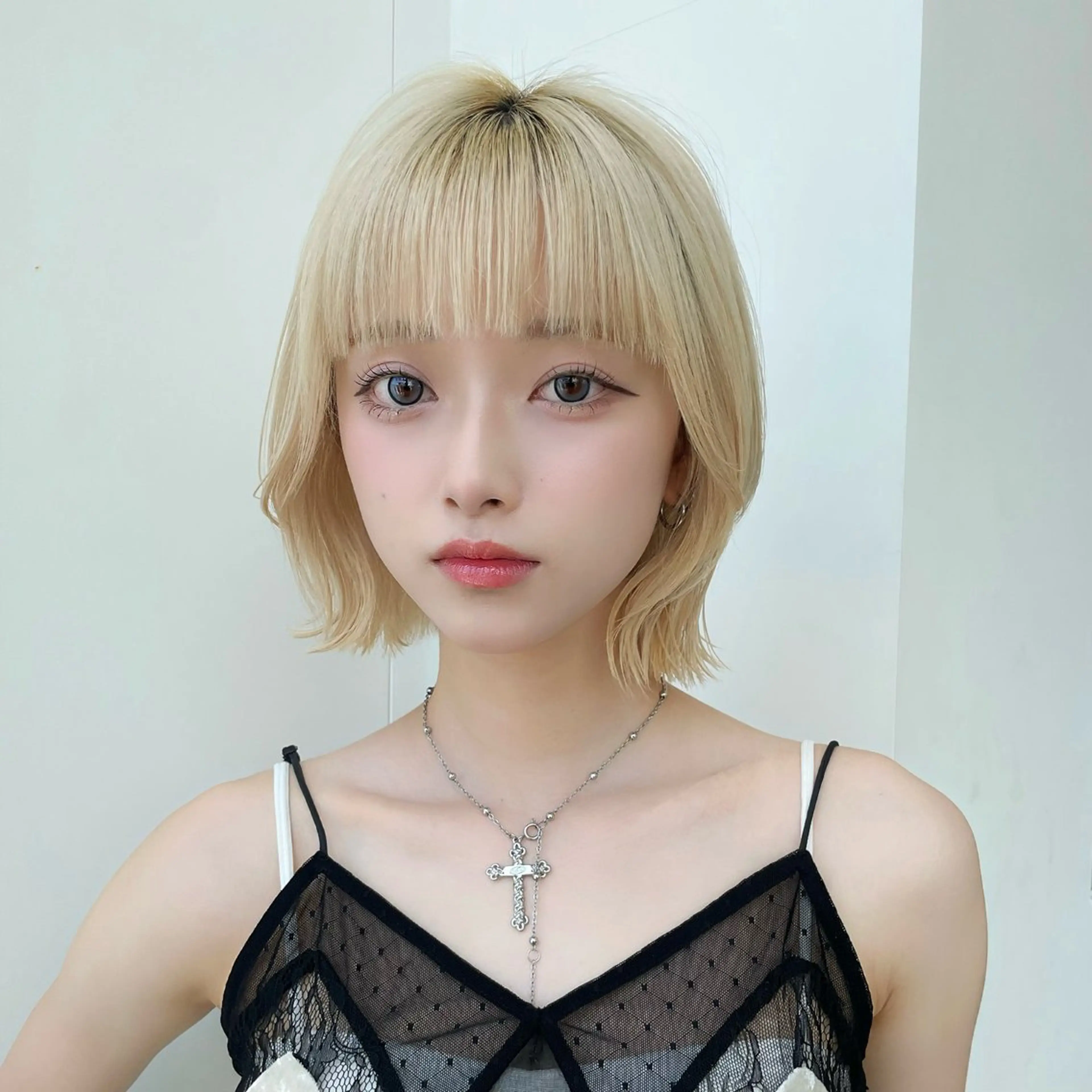 ミディアム カラー ヘアカラー トリートメント 💛ブリーチ&カット LEON🩶のヘアスタイル