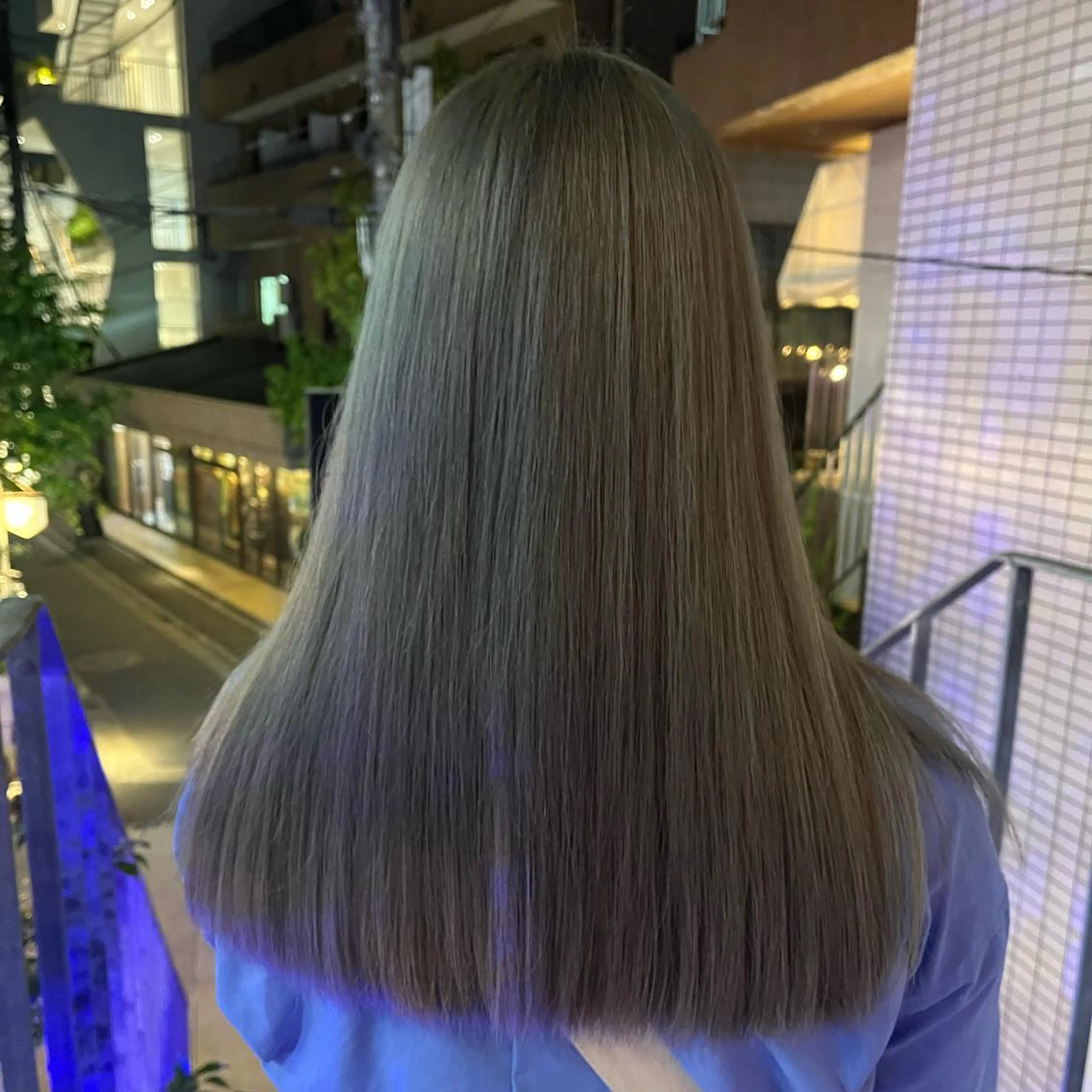 ロング カラー グレージュ ヘアカラー トリートメント ボブハイトーン🦖 デザインMAMIのヘアスタイル
