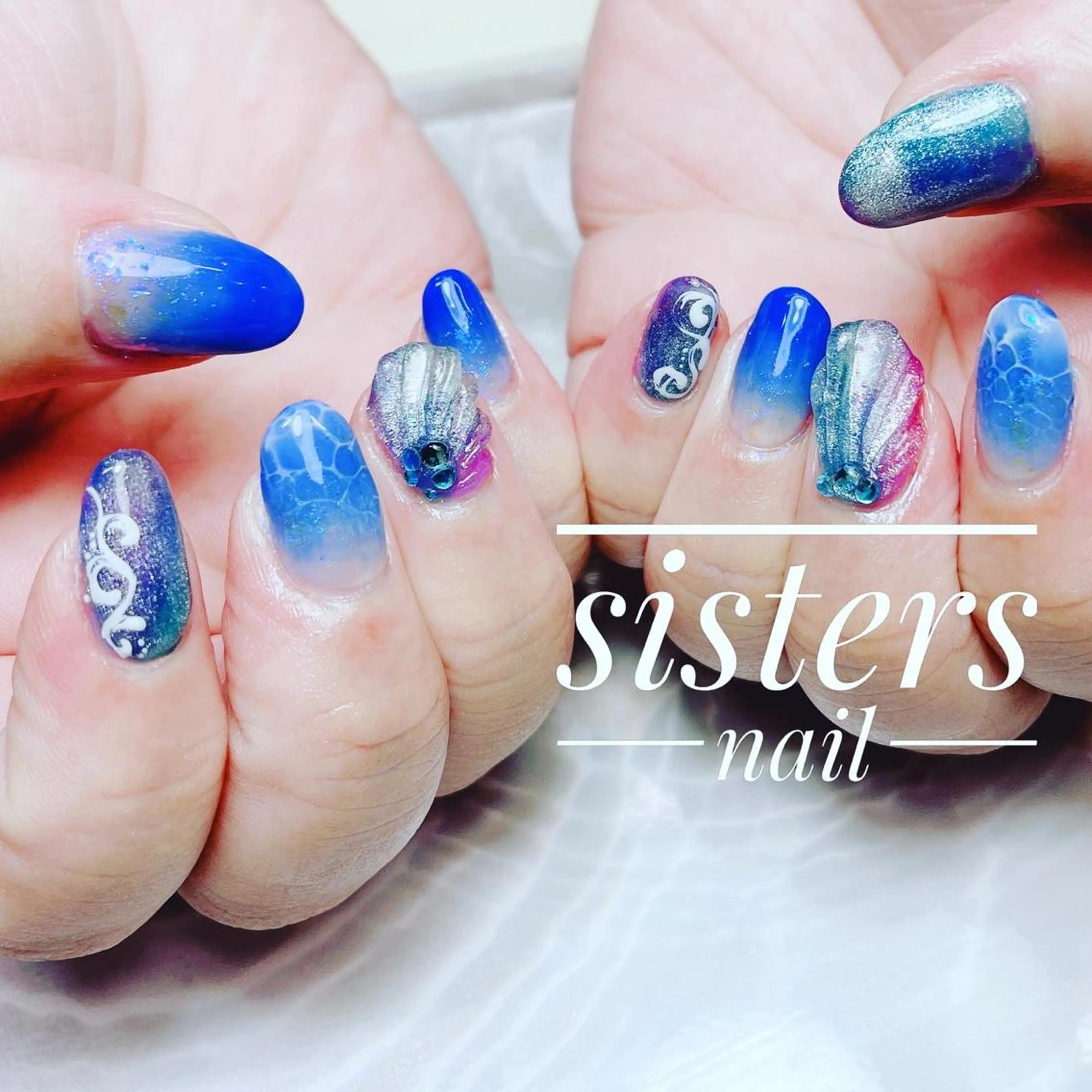 ネイル アートネイル ブルー ジェルネイル ニュアンスネイル 夏ネイル sisters nail.fのネイルデザイン