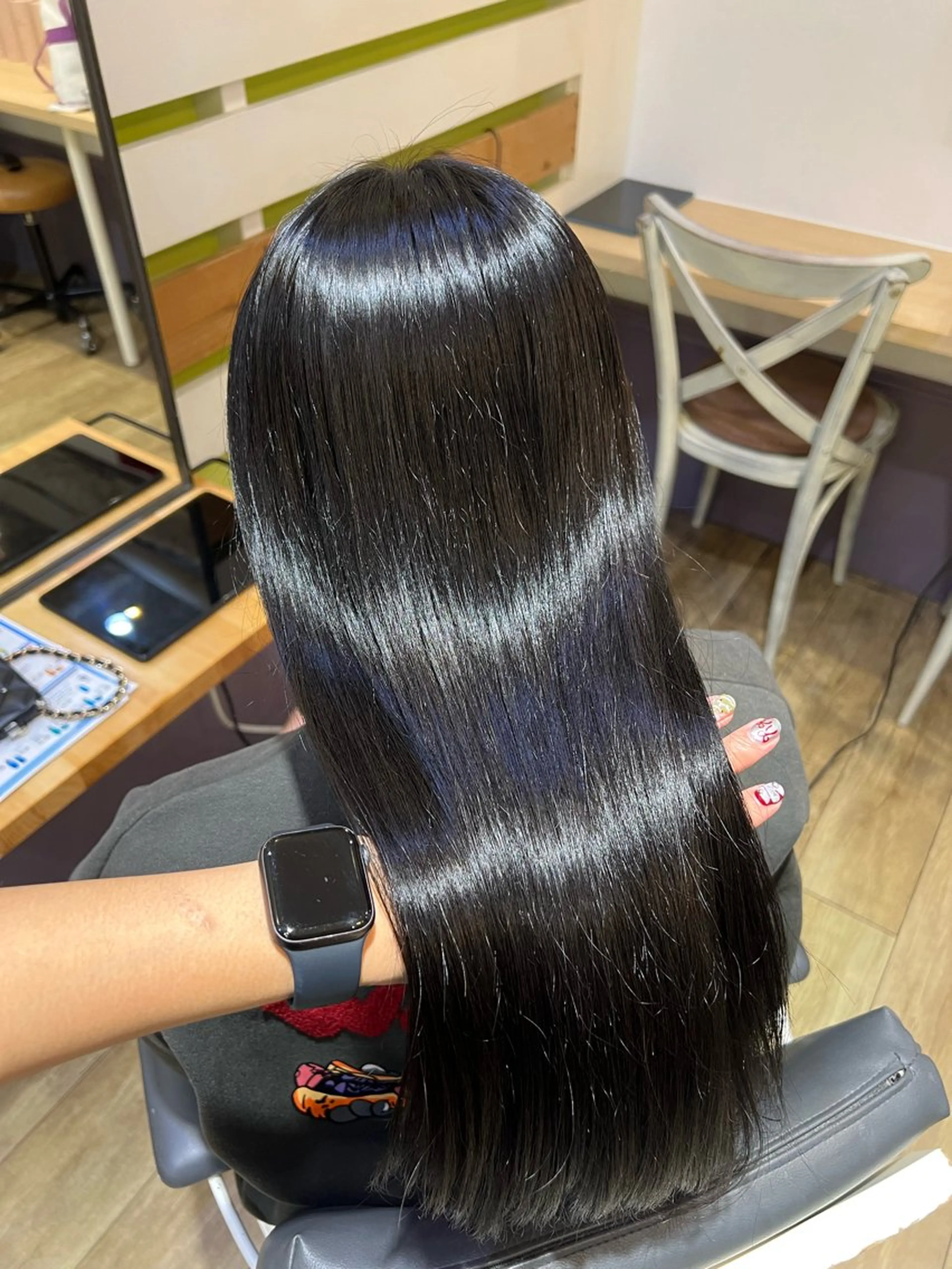 セミロング カラー ヘアカラー ショート/パーマ/艶 カラー🎀　emiのヘアスタイル