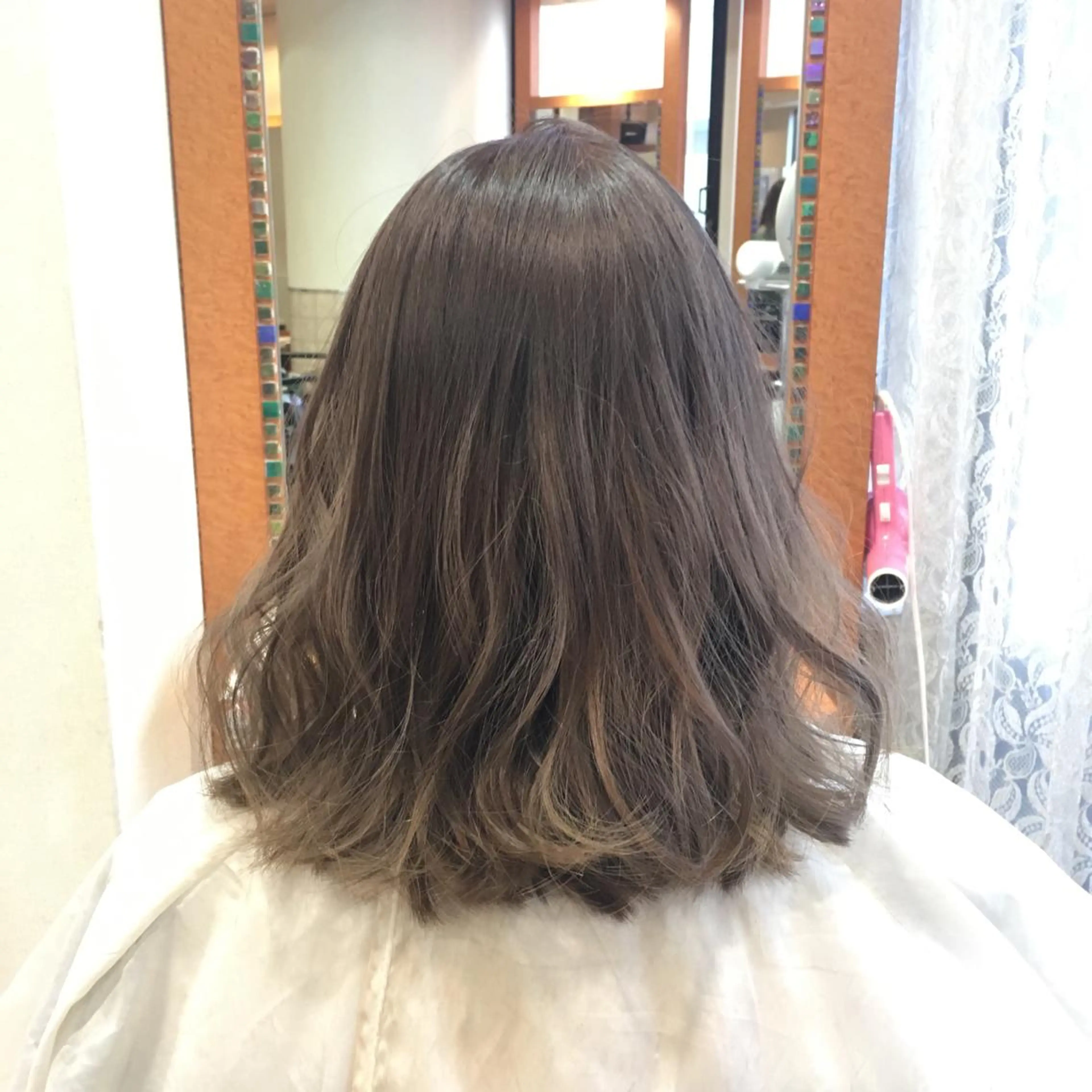 セミロング カラー ベージュカラー ブリーチ リピート指名no.1 /ruiのヘアスタイル