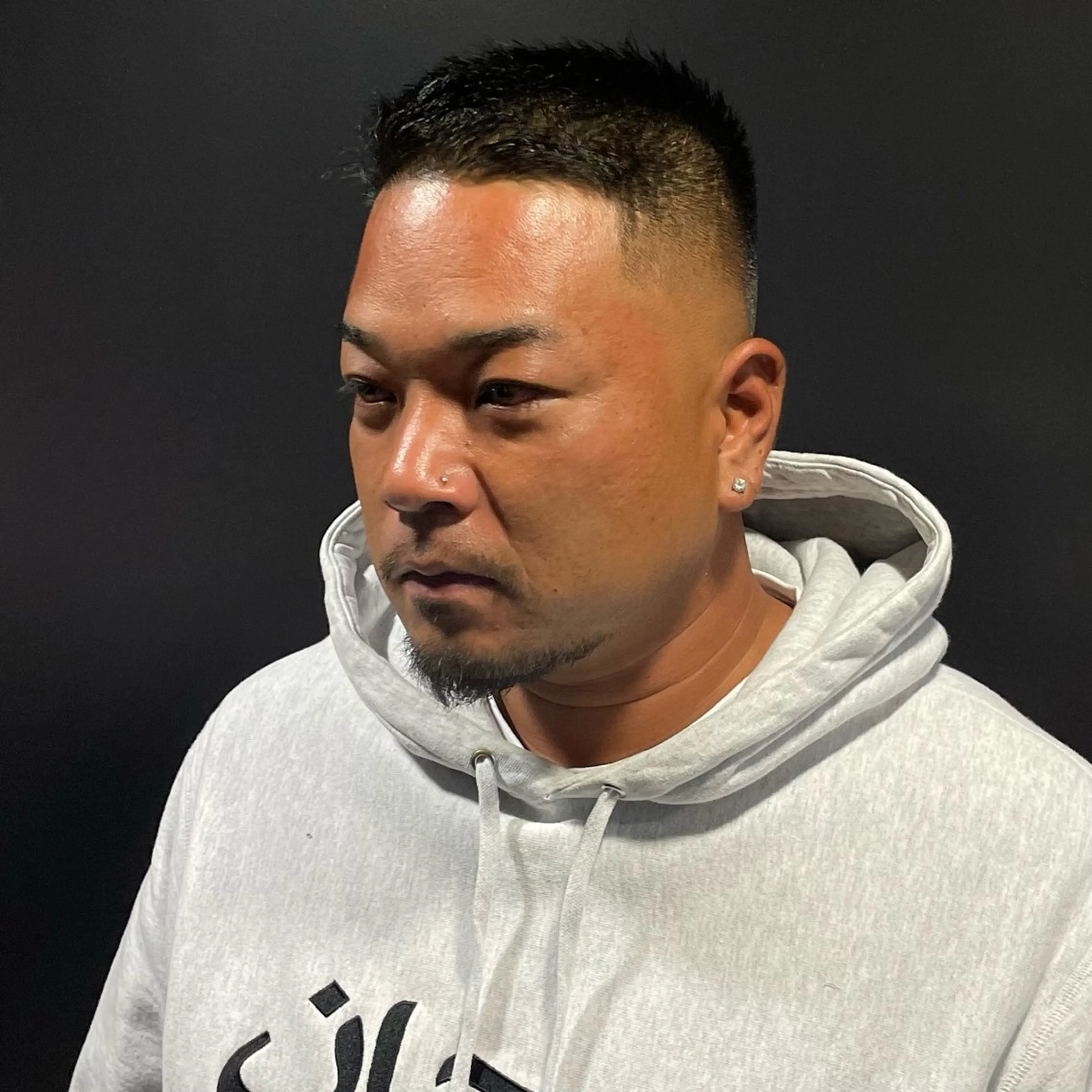 ショート メンズ フェードカット メンズベリーショート ベリーショート ショートヘア カット トリートメント ヘアセット スパイキーショート アメ村【戸兵吏駒】のヘアスタイル