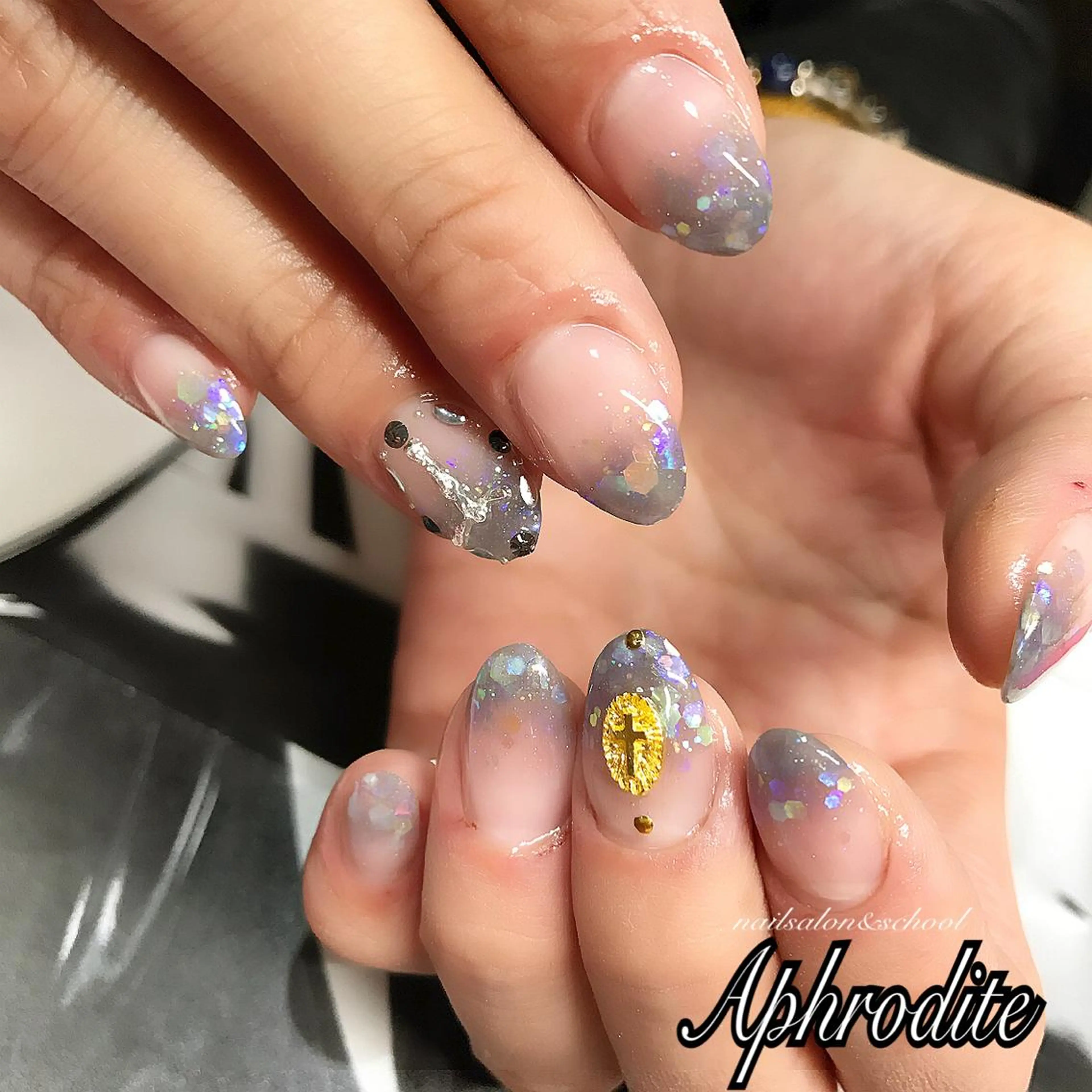 ネイル APHRODITE Nagisaのネイルデザイン