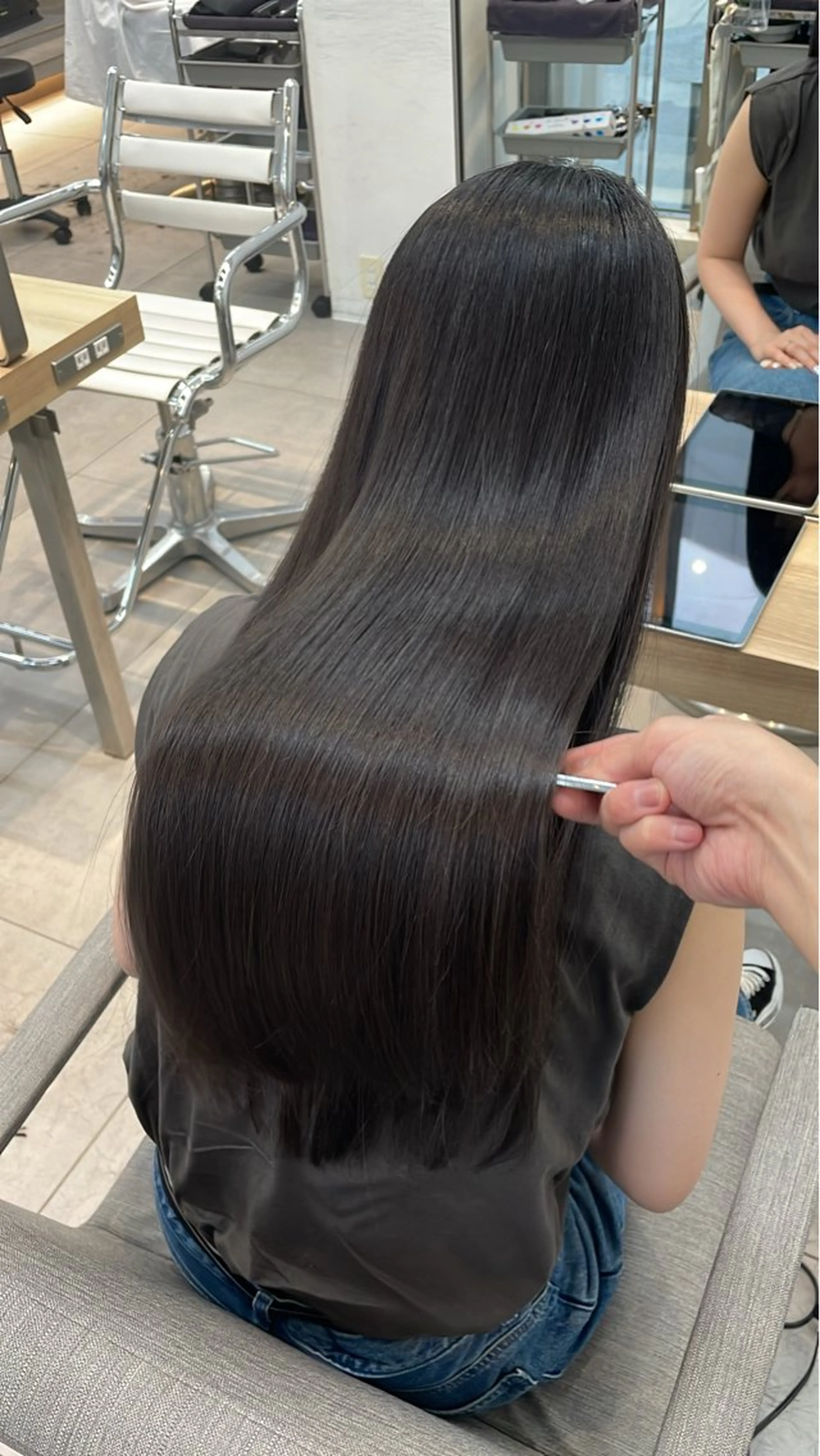 ロング カット 縮毛矯正 トリートメント ヘッドスパ ✨髪質改善✨美髪 矯正🫧小泉のヘアスタイル