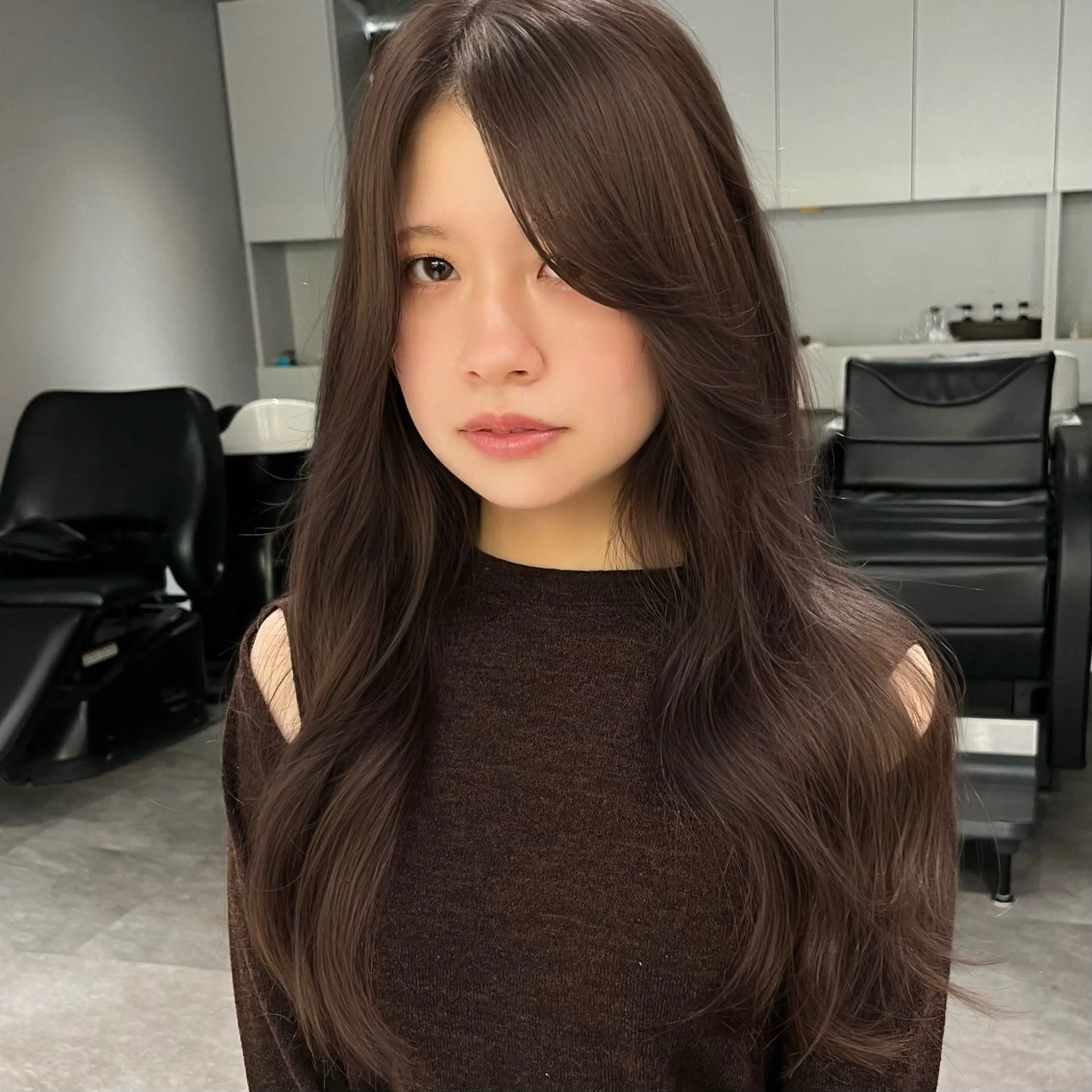 ロング カラー 黒髪 ブリーチ ブルーカラー ブルーブラック ブラウンカラー 💚色落ちまで可愛い 髪質改善カラーゆうまのヘアスタイル