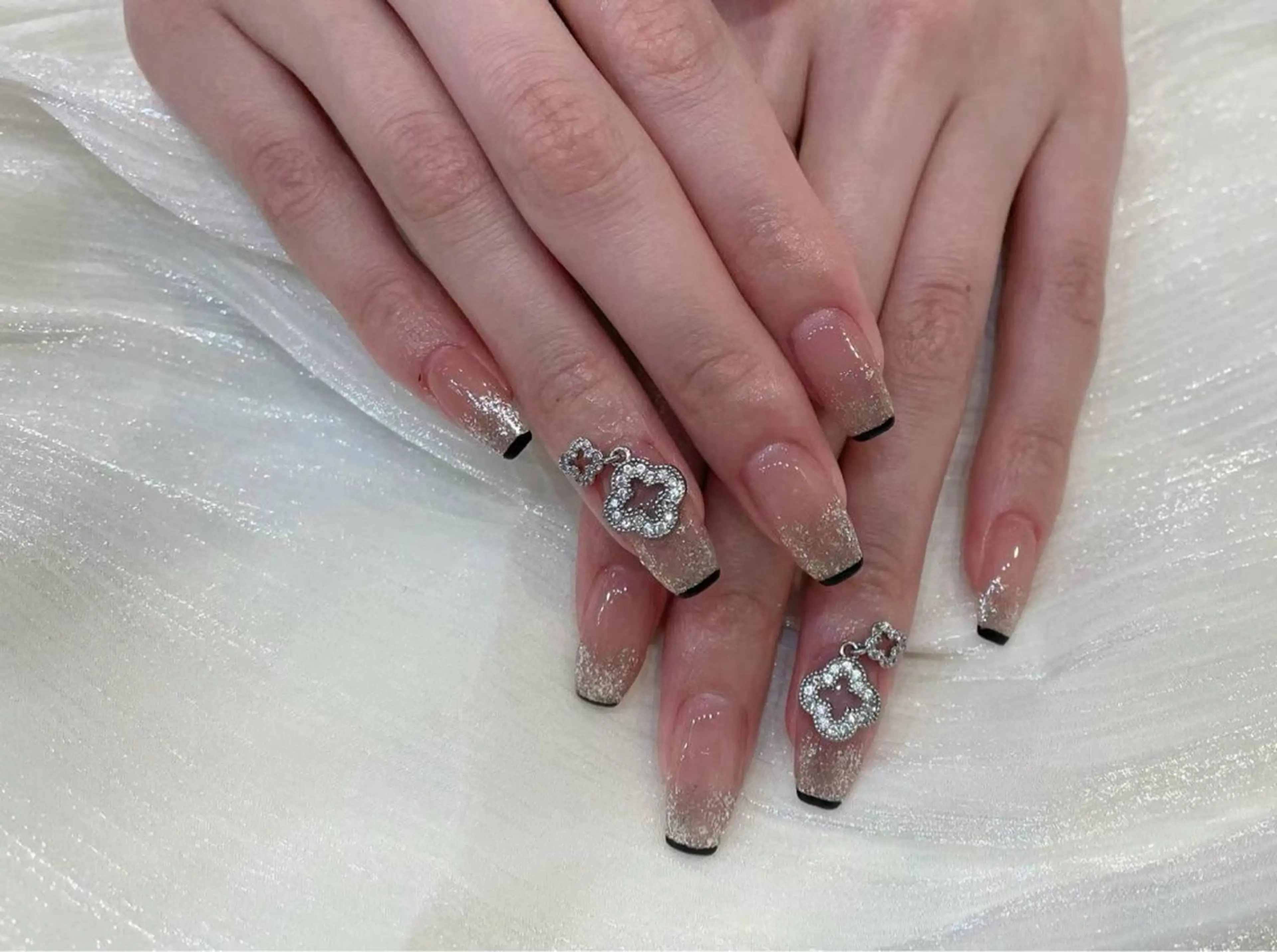 ネイル アートネイル フラワーネイル フットネイル ジェルネイル マグネットネイル Babarla nailのネイルデザイン