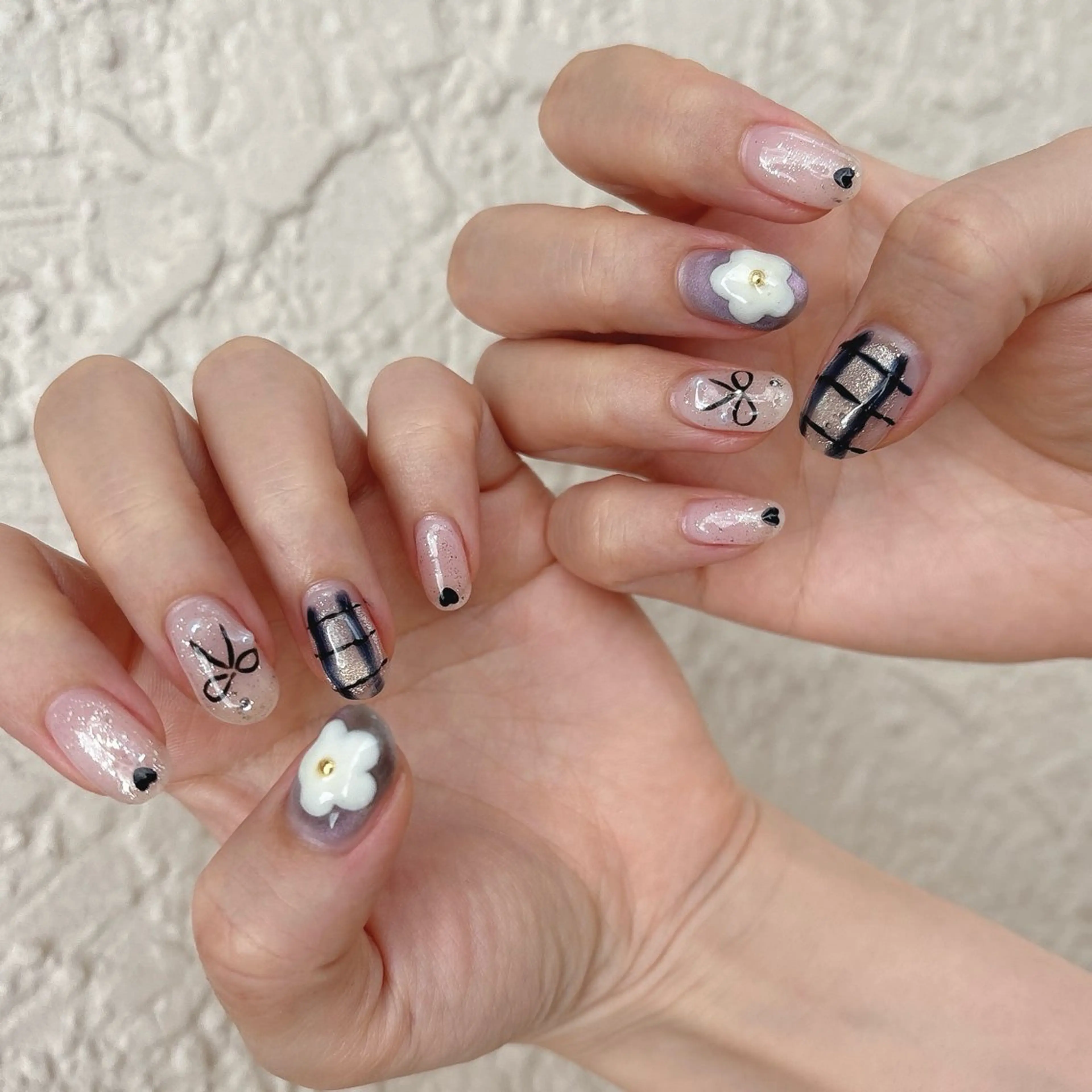 ネイル アートネイル ガーリー ニュアンスネイル ハンドネイル nails 🎀meのネイルデザイン