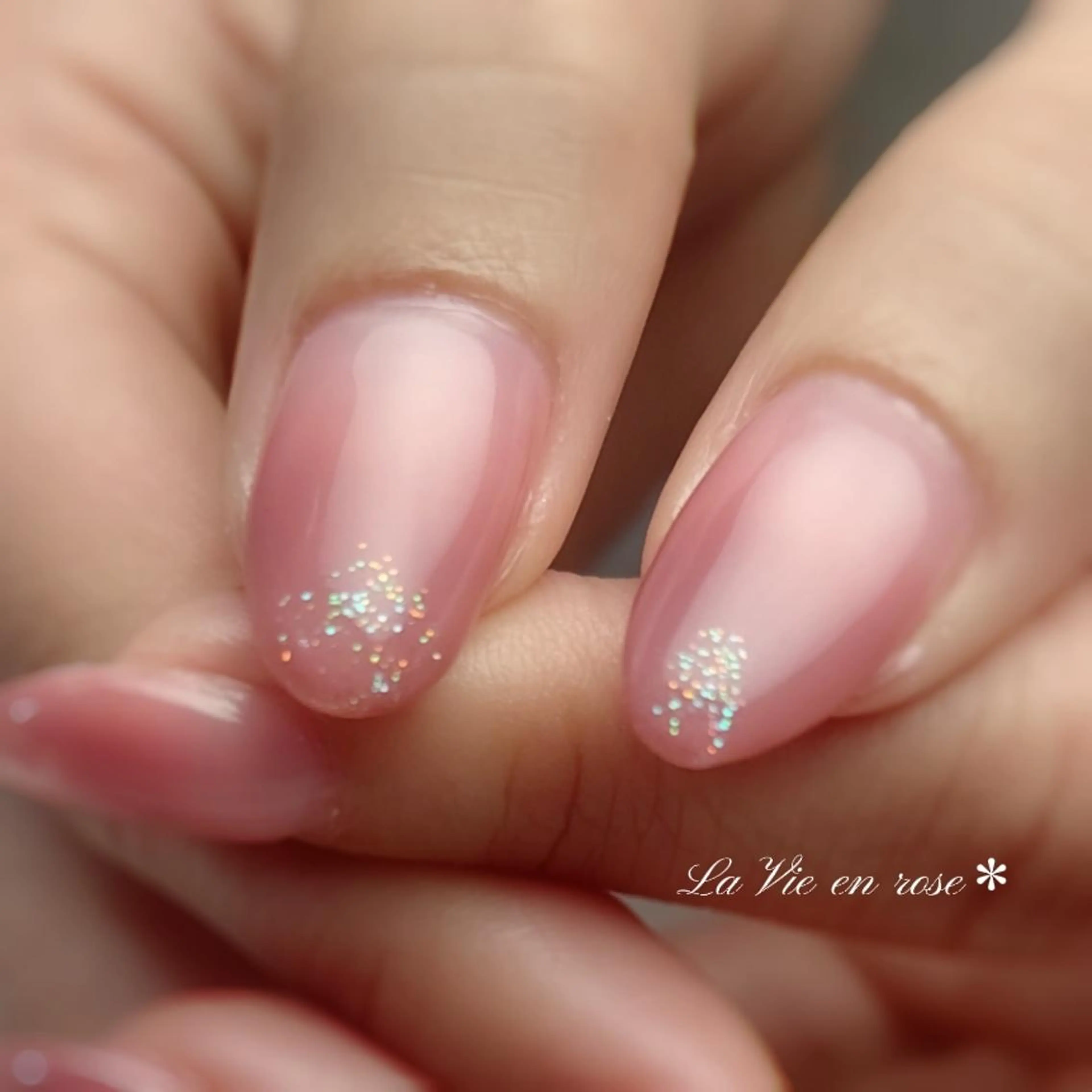 ネイル ラヴィアン ローズのネイルデザイン