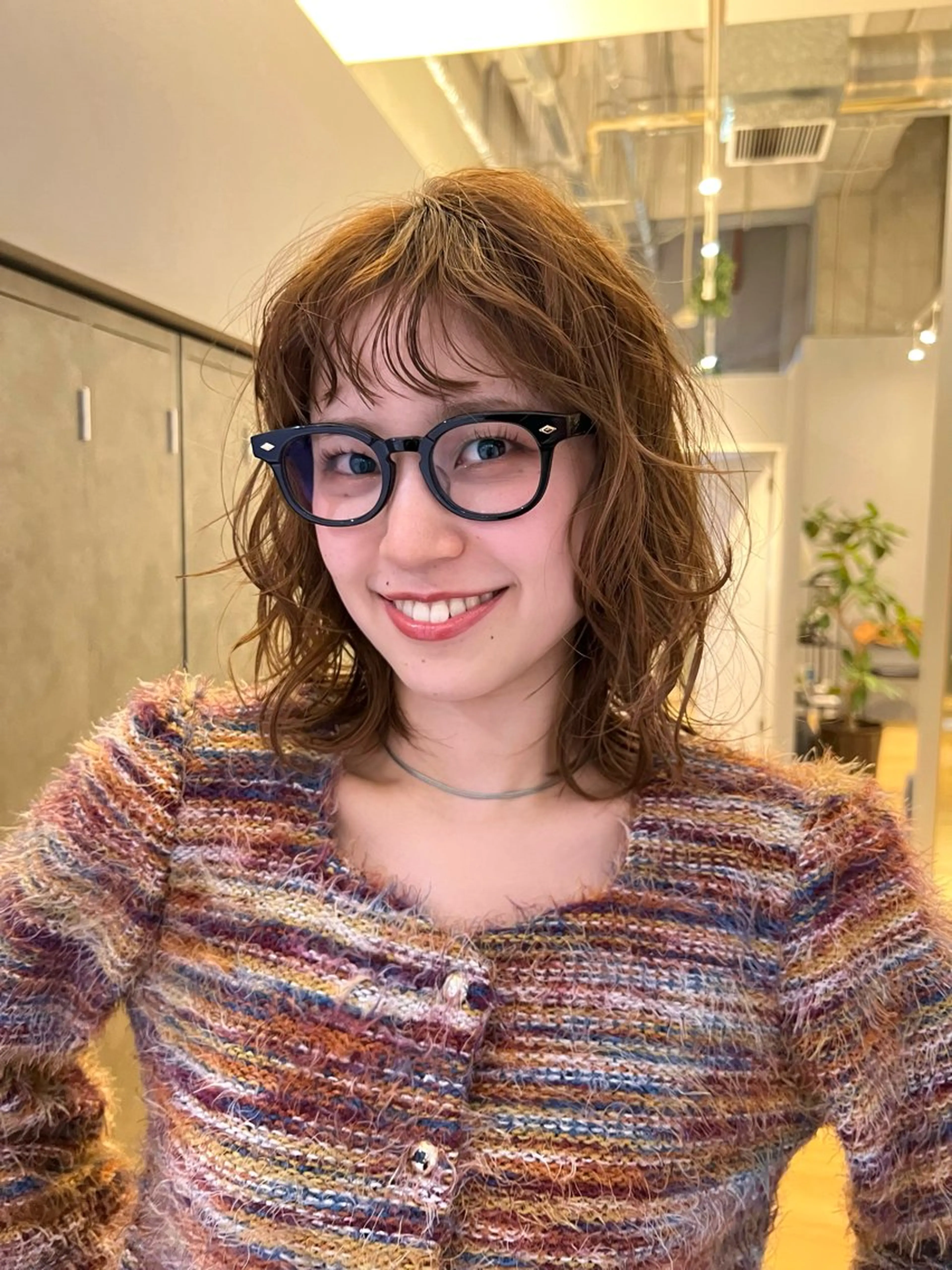 ミディアム ミディアムパーマ レイヤーカット カット パーマ 村中 仁人のヘアスタイル
