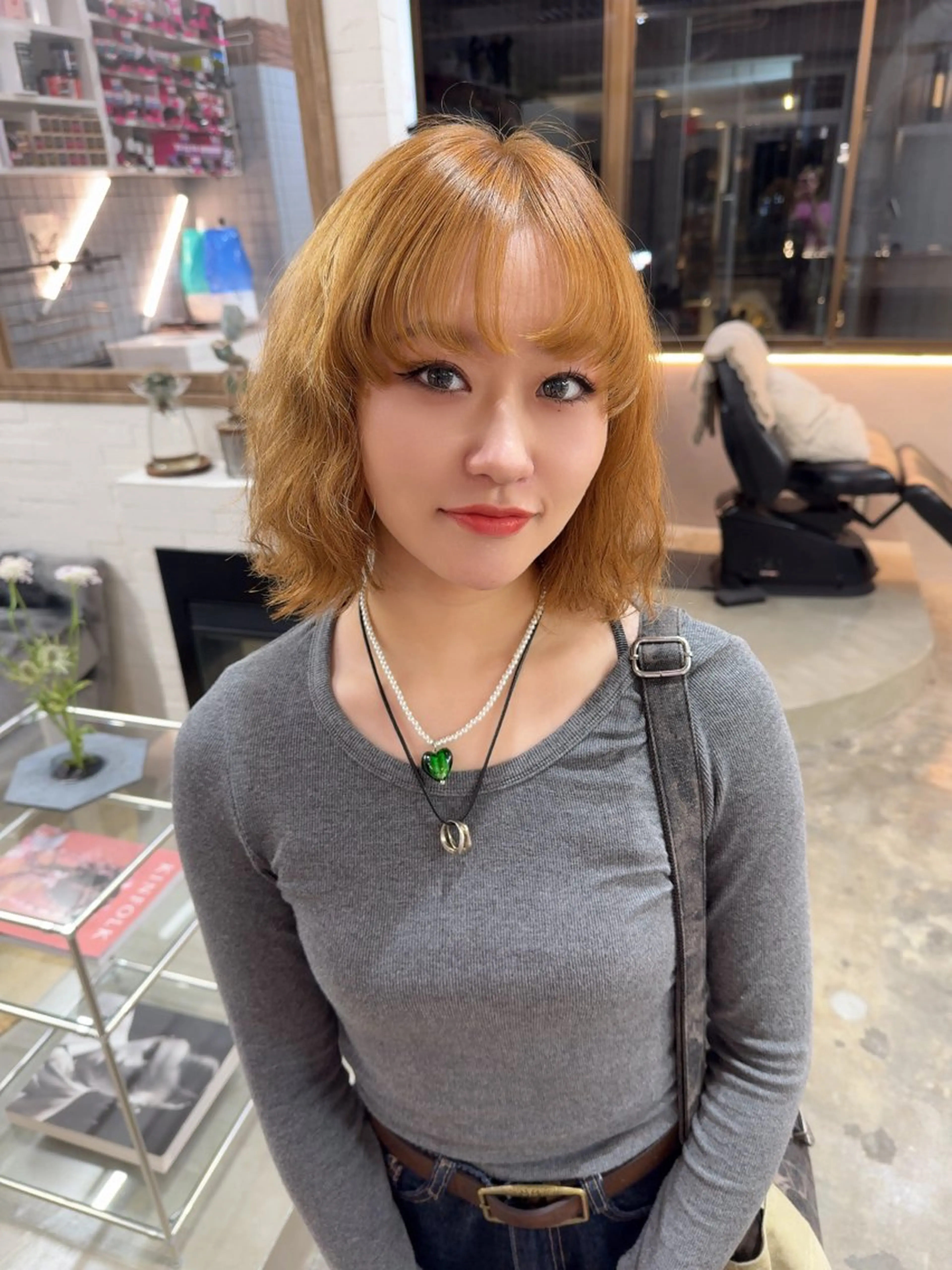 ミディアム カラー カット ヘアカラー トリートメント issue所属・issue amane(アマネ)のヘアスタイル