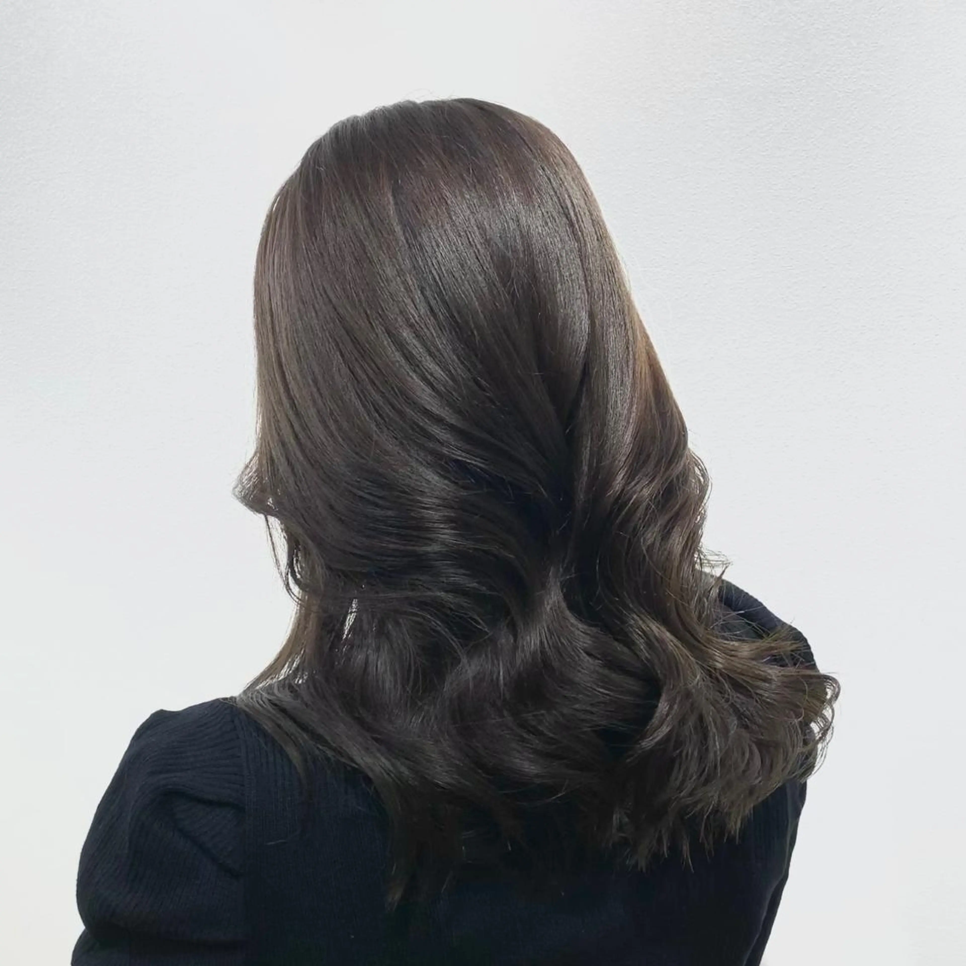 セミロング カラー ヘアアレンジ キヨミ 韓国レイヤーカットのヘアスタイル