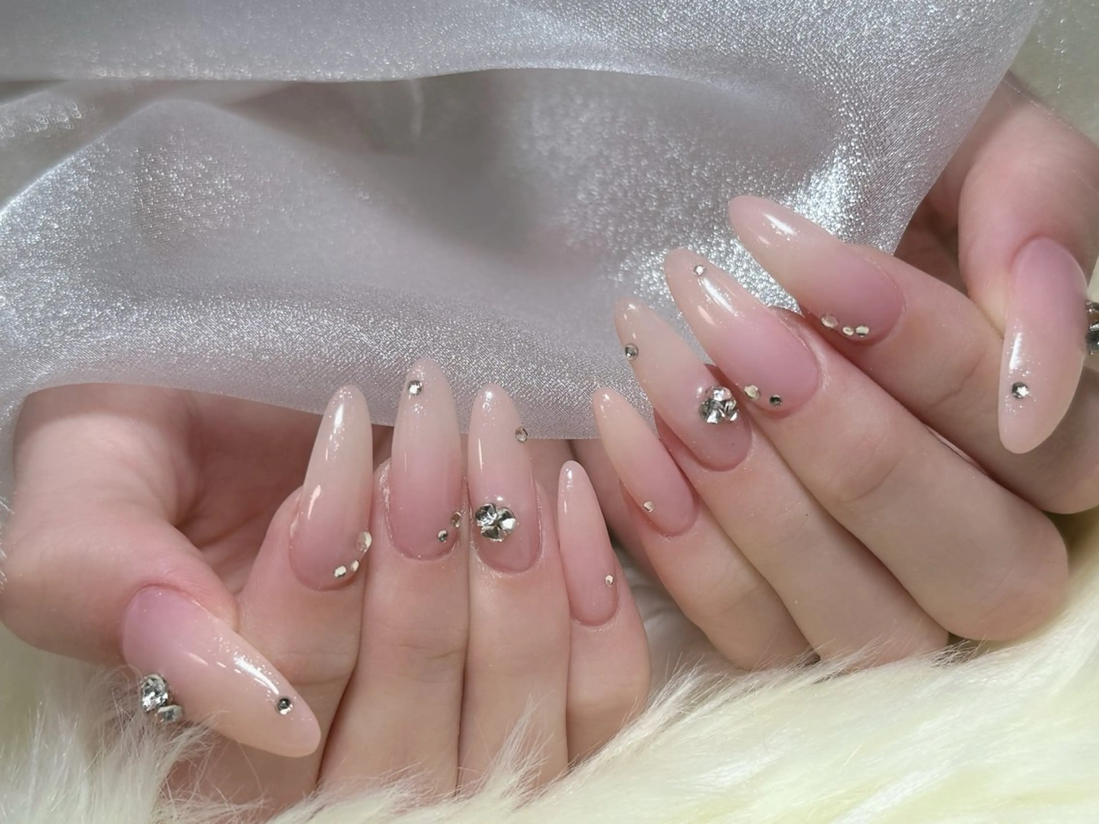 ネイル 韓国ネイル ワンホンネイル Salon GIGI Nail所属・salon GIGINailの眉毛・アイブロウイメージ