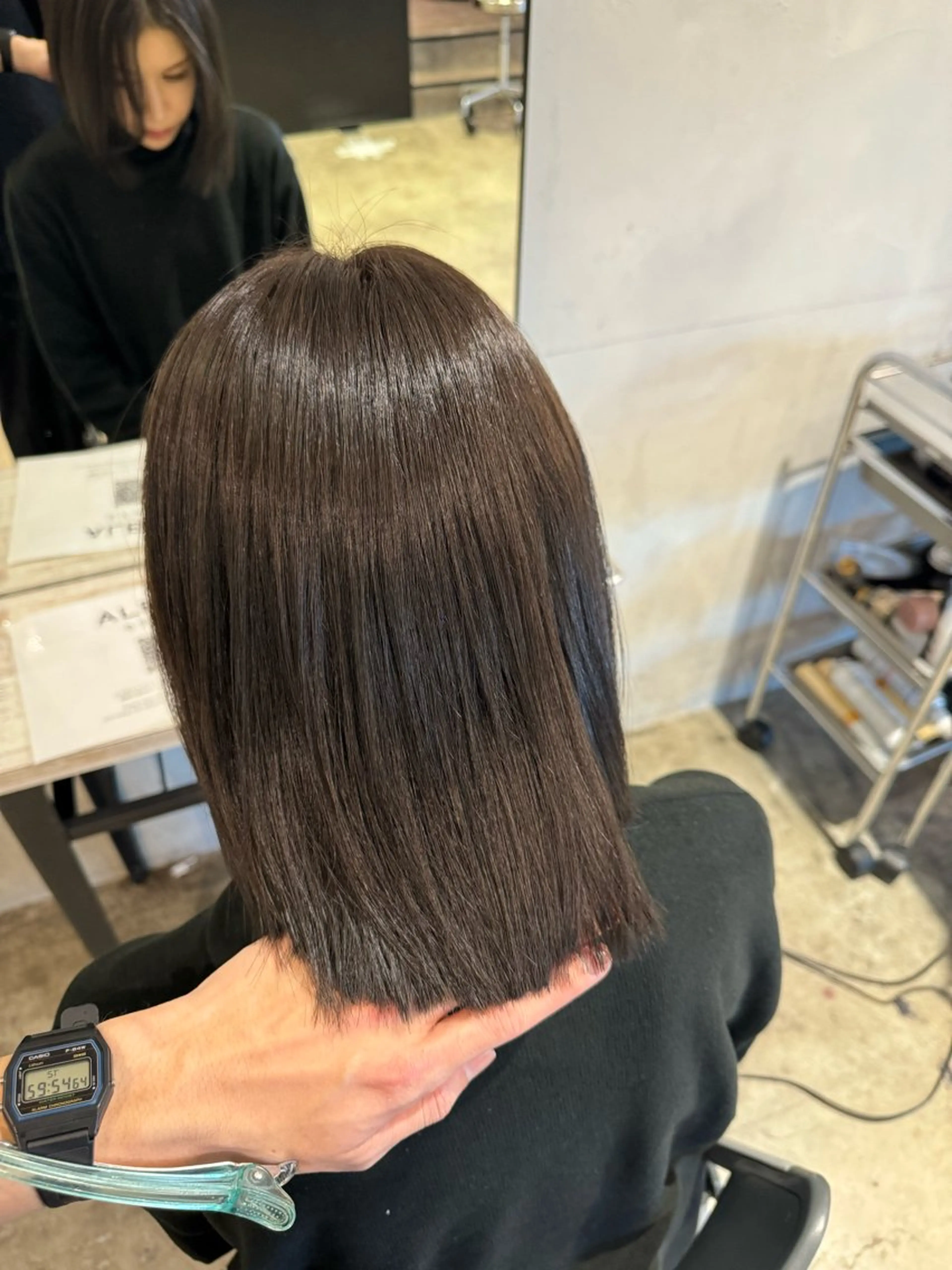 ショート カラー オリーブグレー 【似合わせカラー】 西口嶺河のヘアスタイル