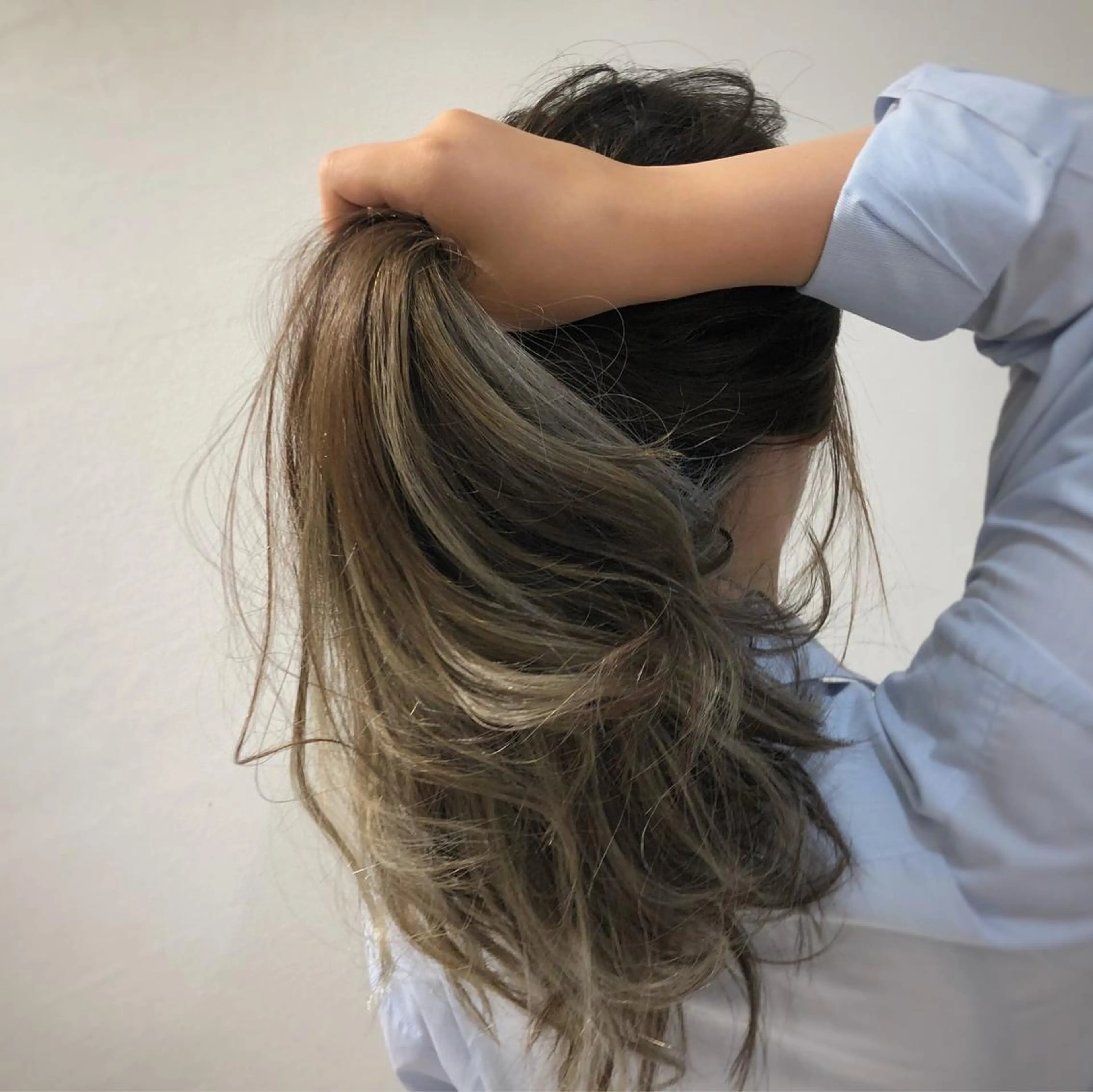 セミロング ハイライト ノアヘアデザイン町田店所属・ショートヘア特化 mayaのヘアスタイル