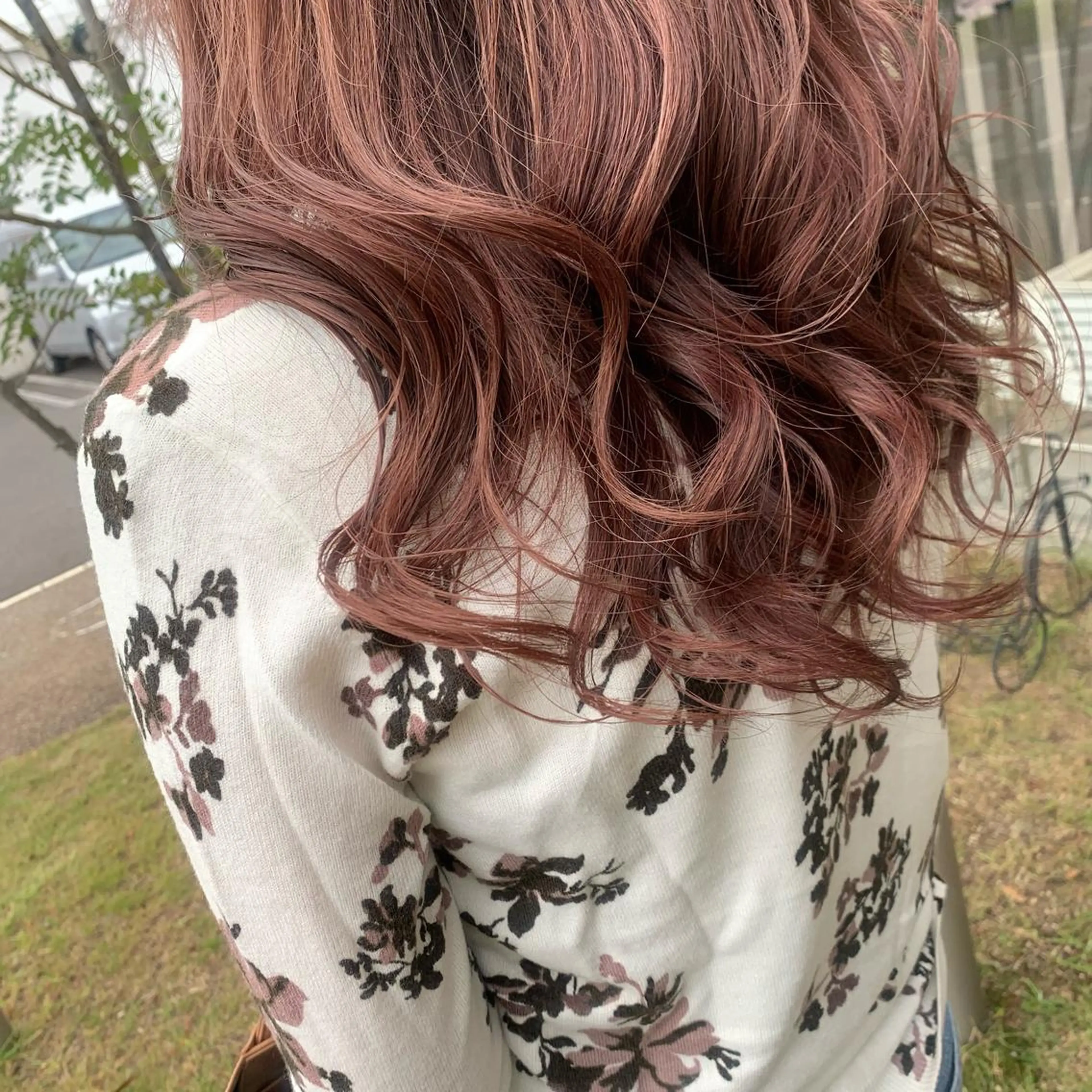 ロング カラー ベージュカラー ブリーチ ピンクカラー ピンクベージュ 畠山 華奈のヘアスタイル