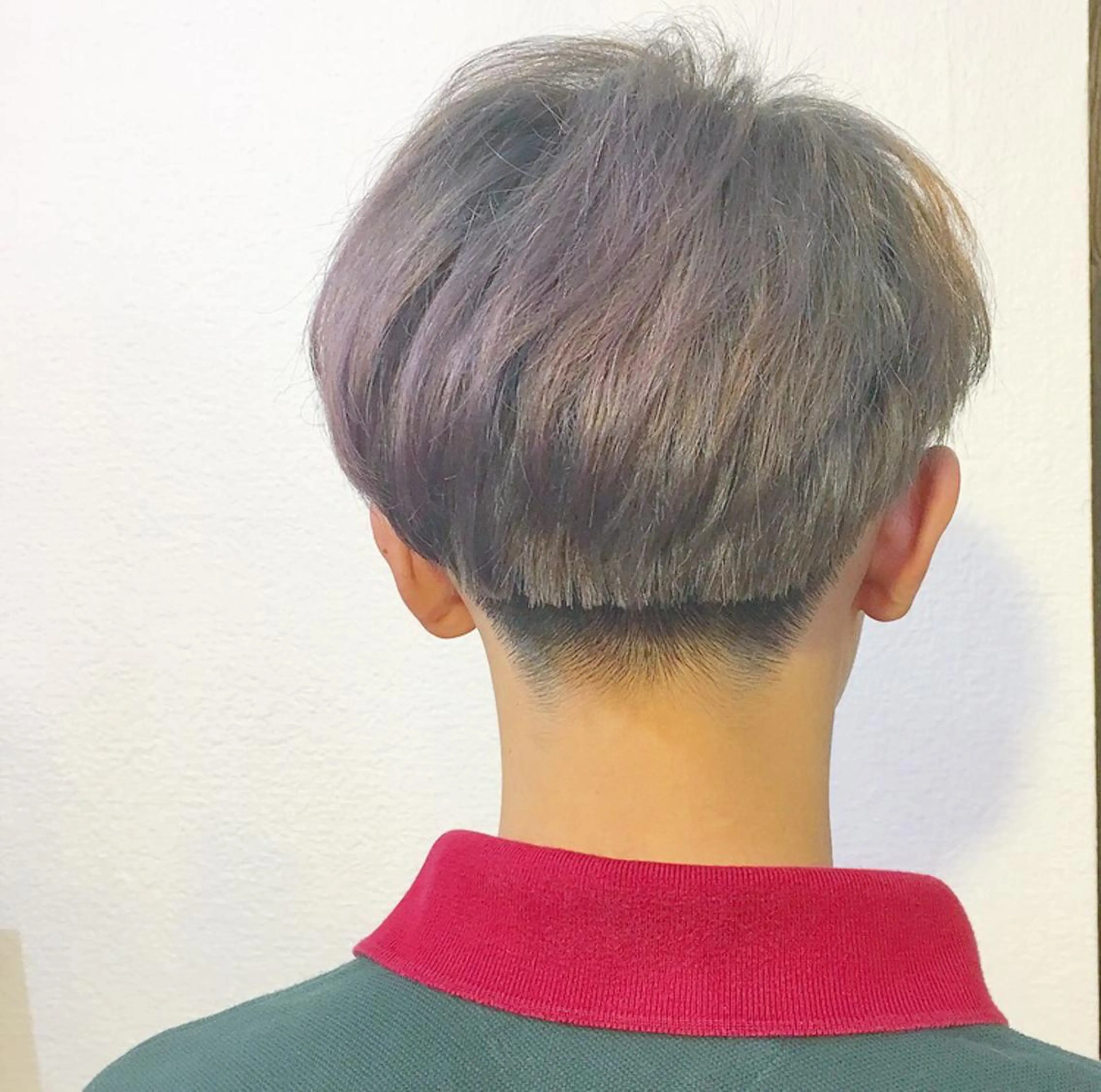 ショート メンズ ブリーチ、パーマ 西部笑のヘアスタイル