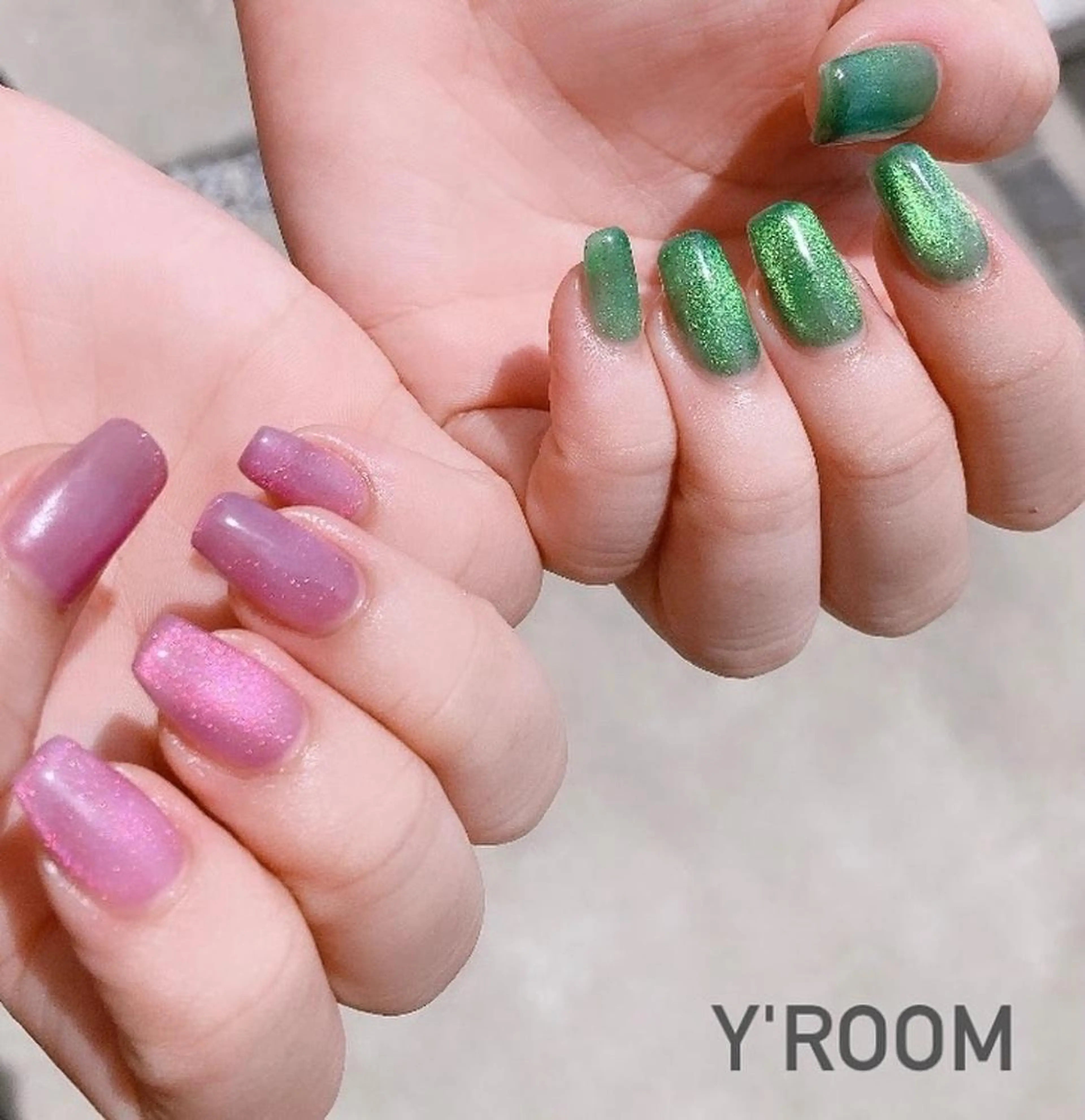 ネイル オーロラネイル フラッシュネイル フットネイル ジェルネイル 氷ネイル・うるうるネイル YUKA （ネイリスト）のネイルデザイン